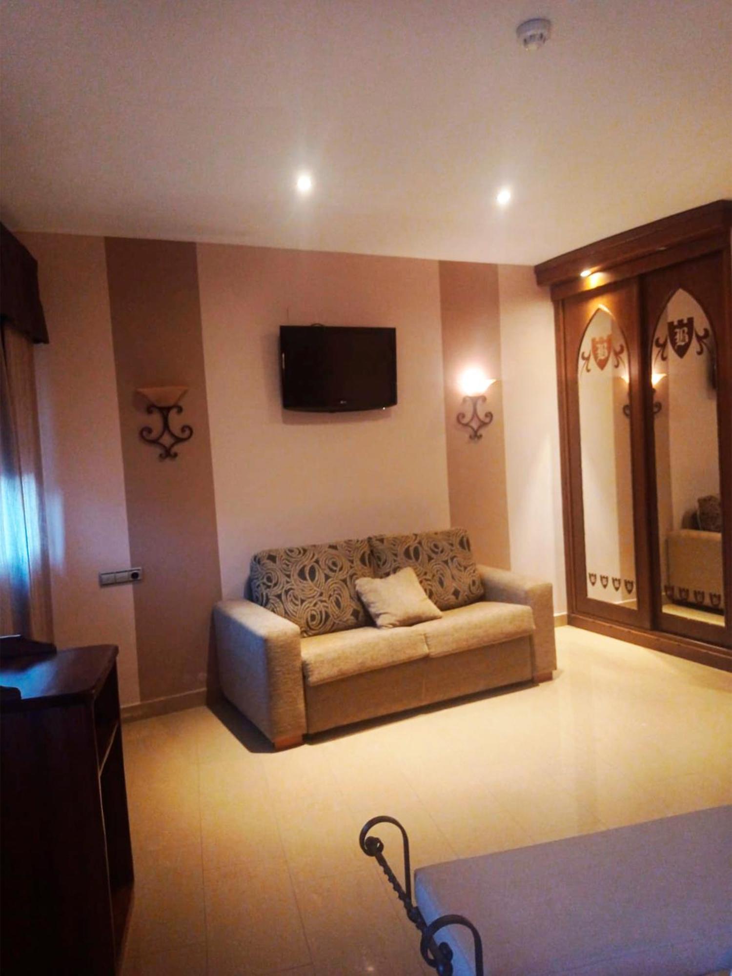 Hotel La Brasa 2*