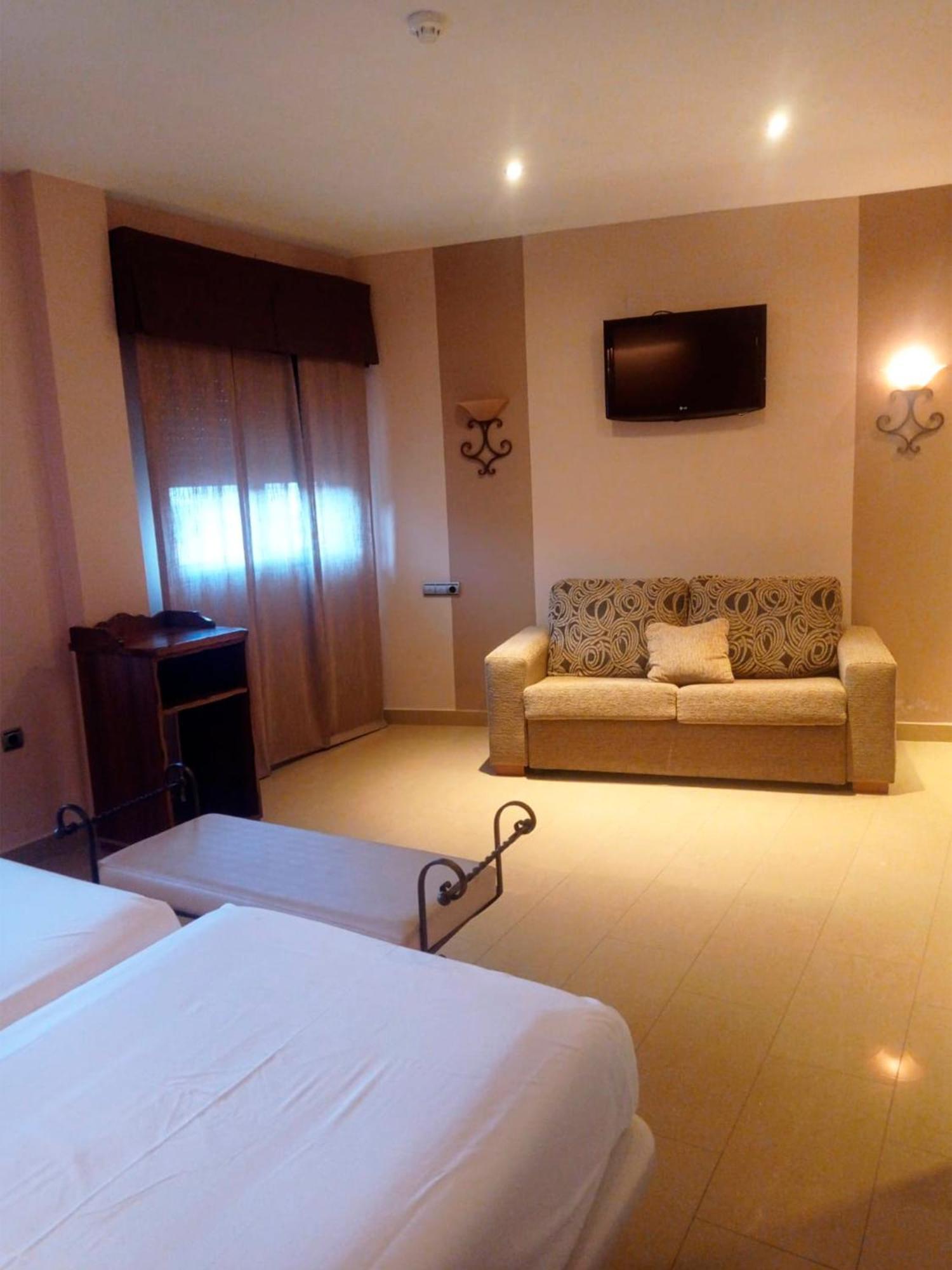 Hotel La Brasa 2*