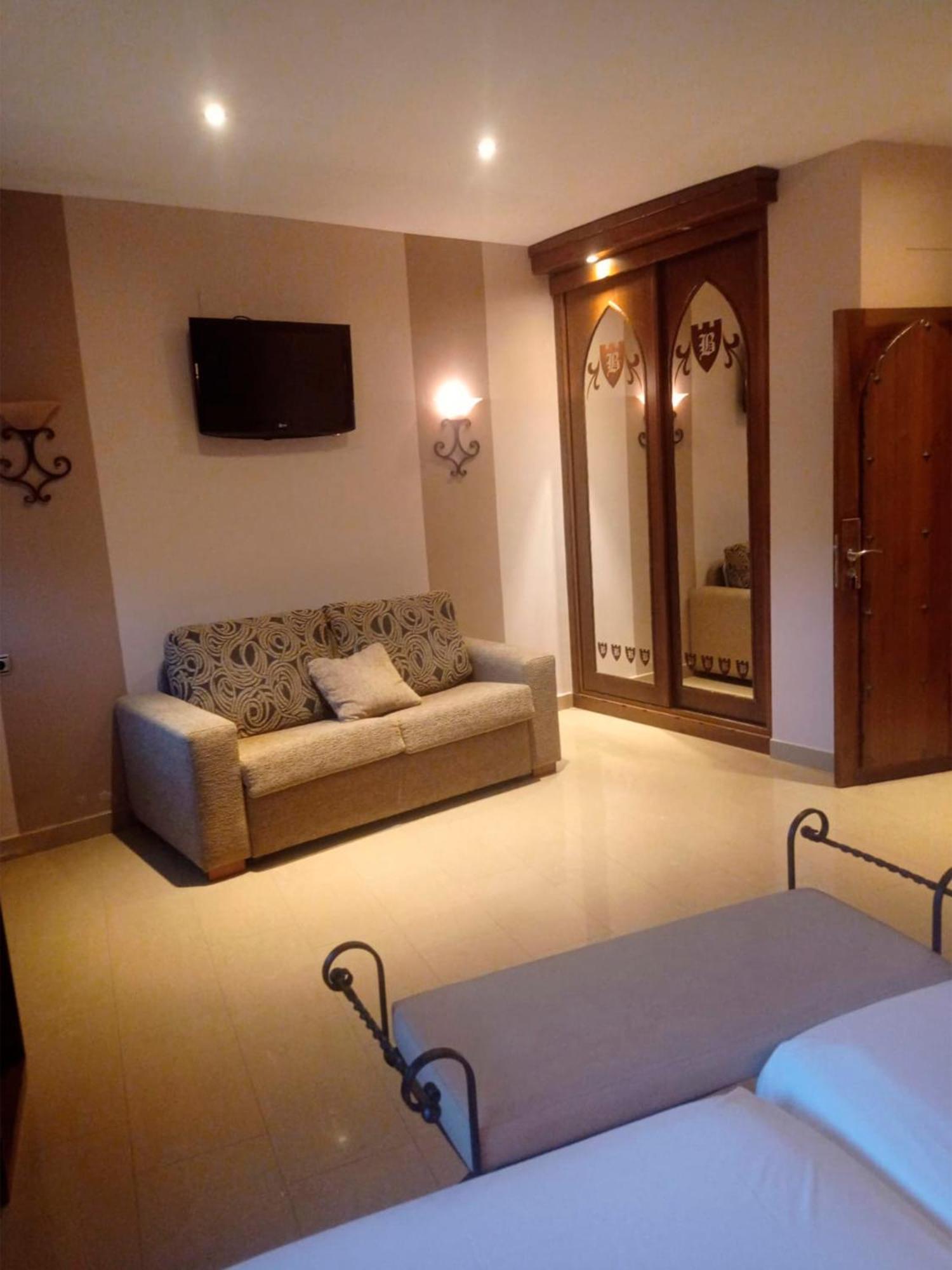 Hotel La Brasa Velez de Benaudalla