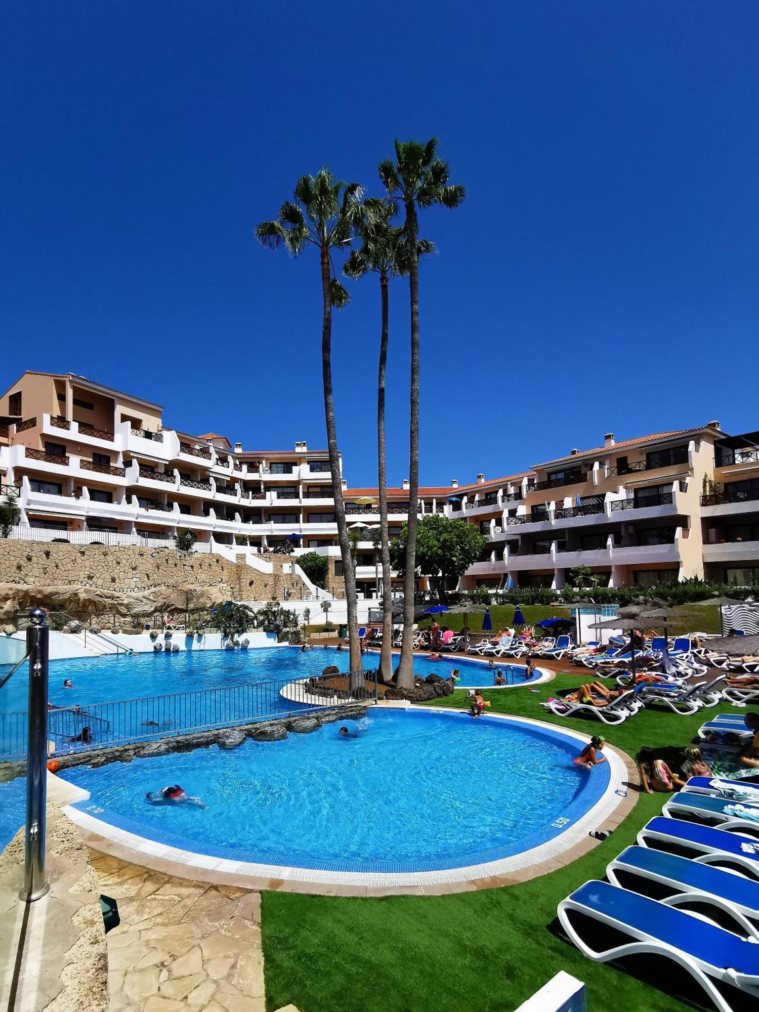 Strelitzia - Ocean View & Heated Pool *
