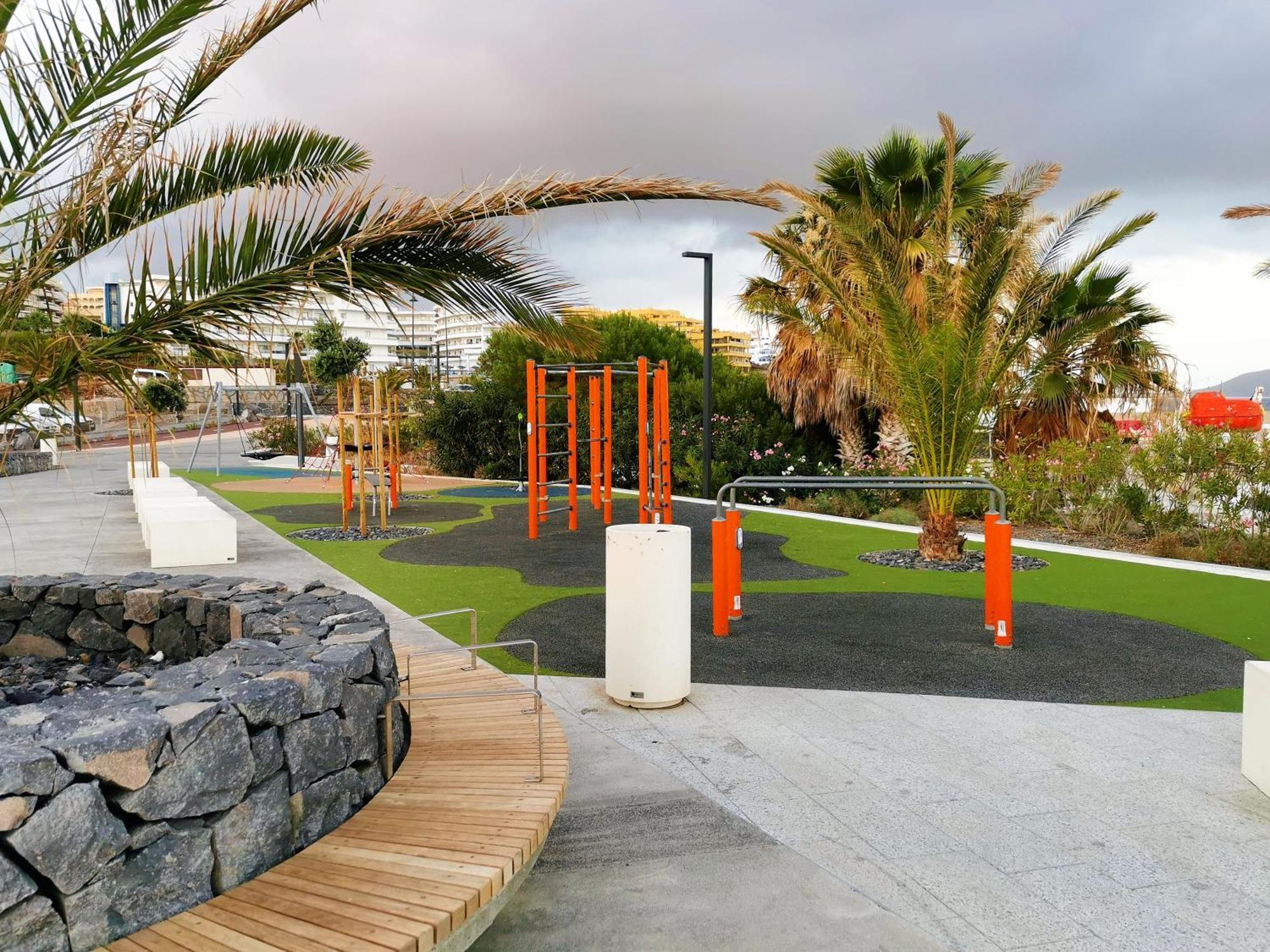 Strelitzia - Ocean View & Heated Pool Apartamento San Miguel de Abona