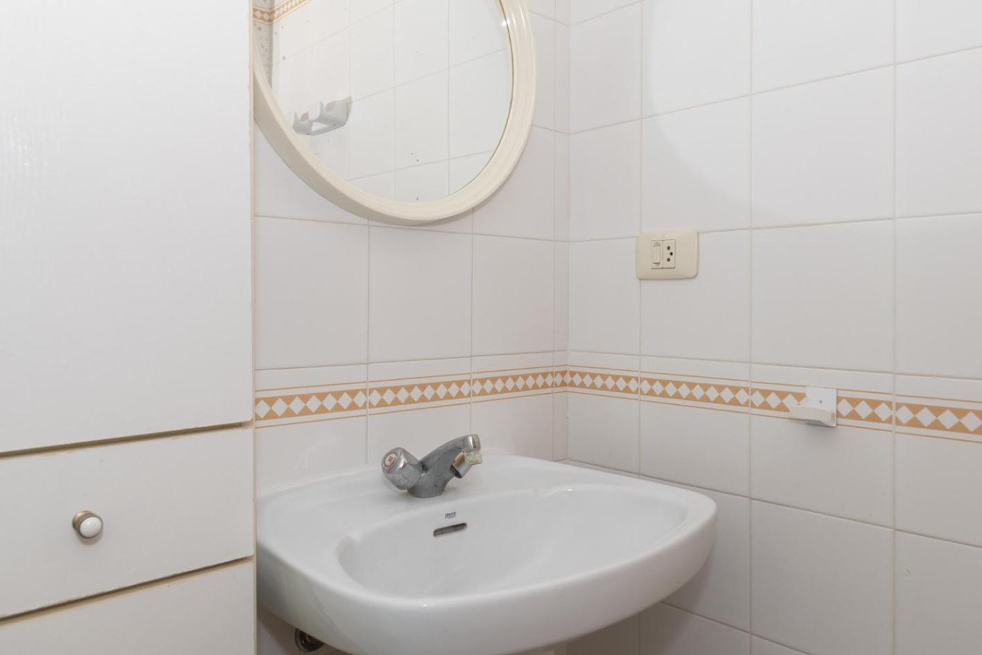 Seniades, 6º-16 Apartment