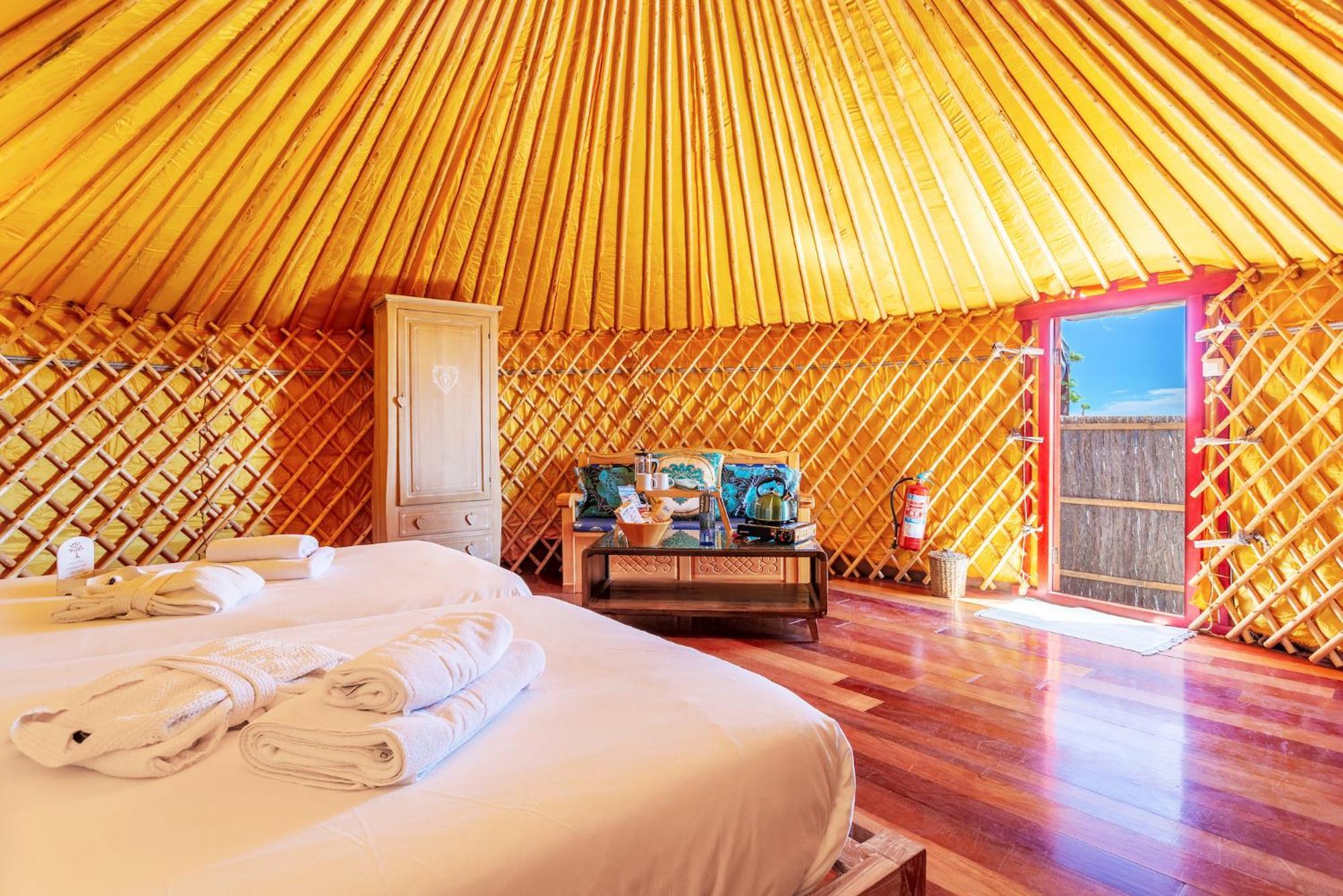 De Arrieta Village - Yurts And Stone - Shared Pool - Walking Distance To Arrieta - Eco Friendly