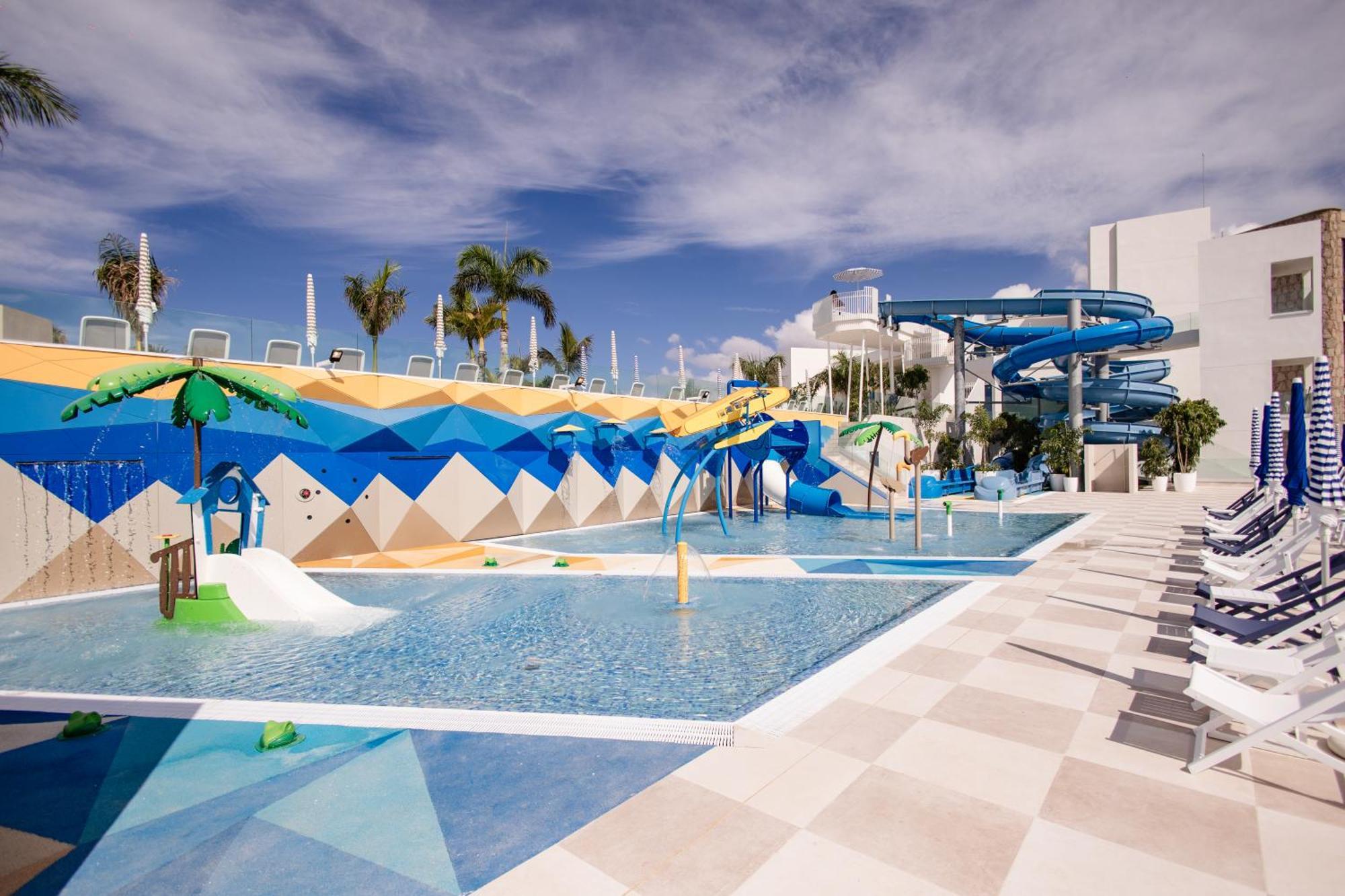 Servatur Puerto Azul Hotel 4*