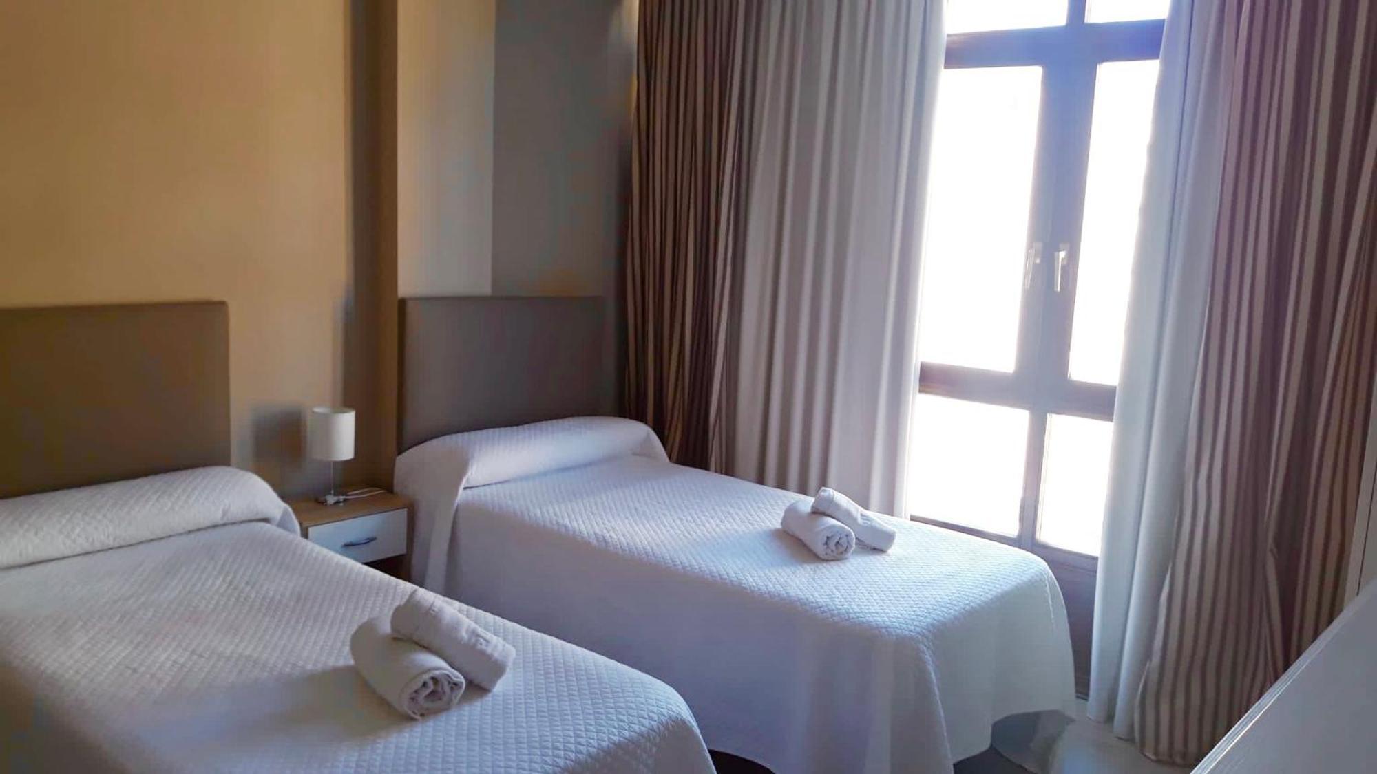 Guest house Alojamientos Rooms Catamaran Castro Urdiales