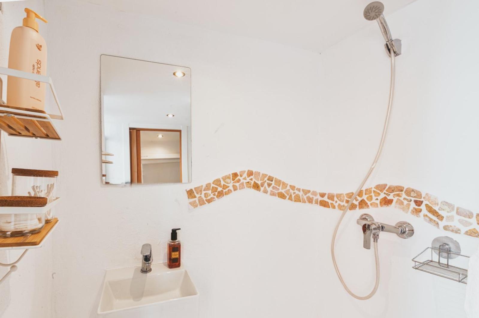 Encanto Bed & Breakfast