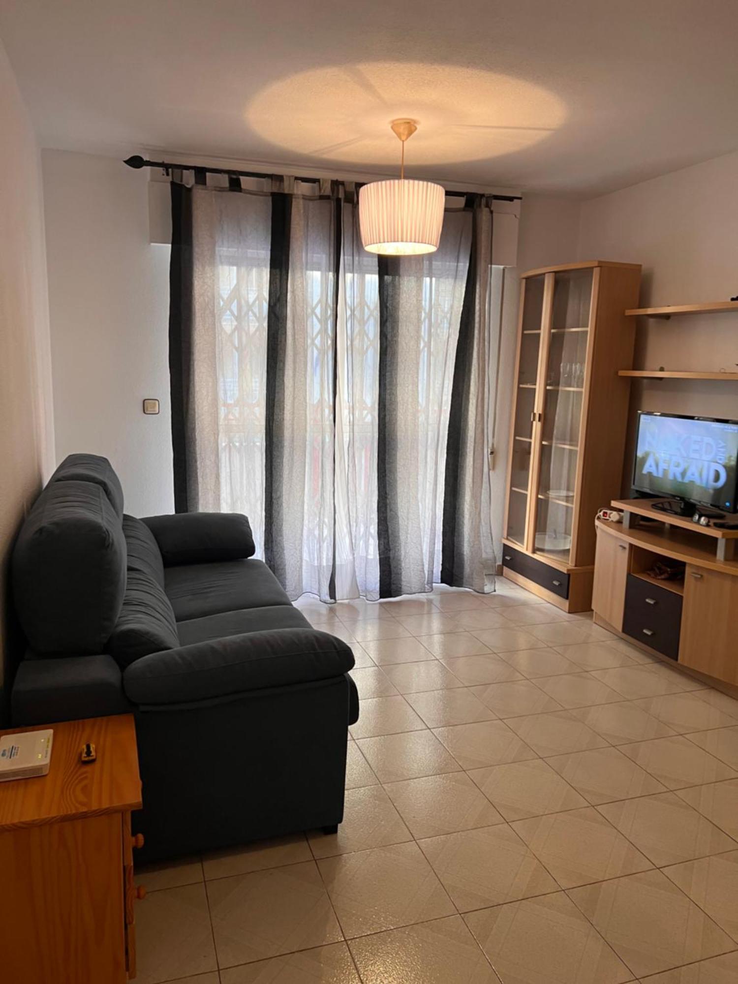 Big One Bedroom Next To Beach. Apartment