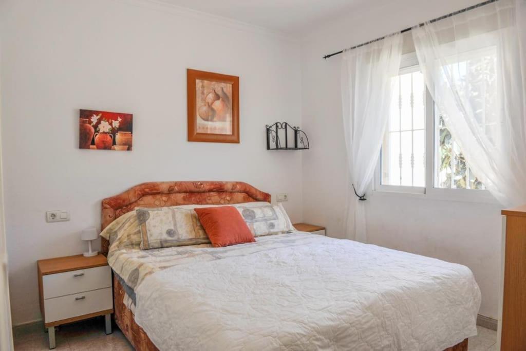 Sea View Family With Private Pool, San Juan De Terreros Villa *
