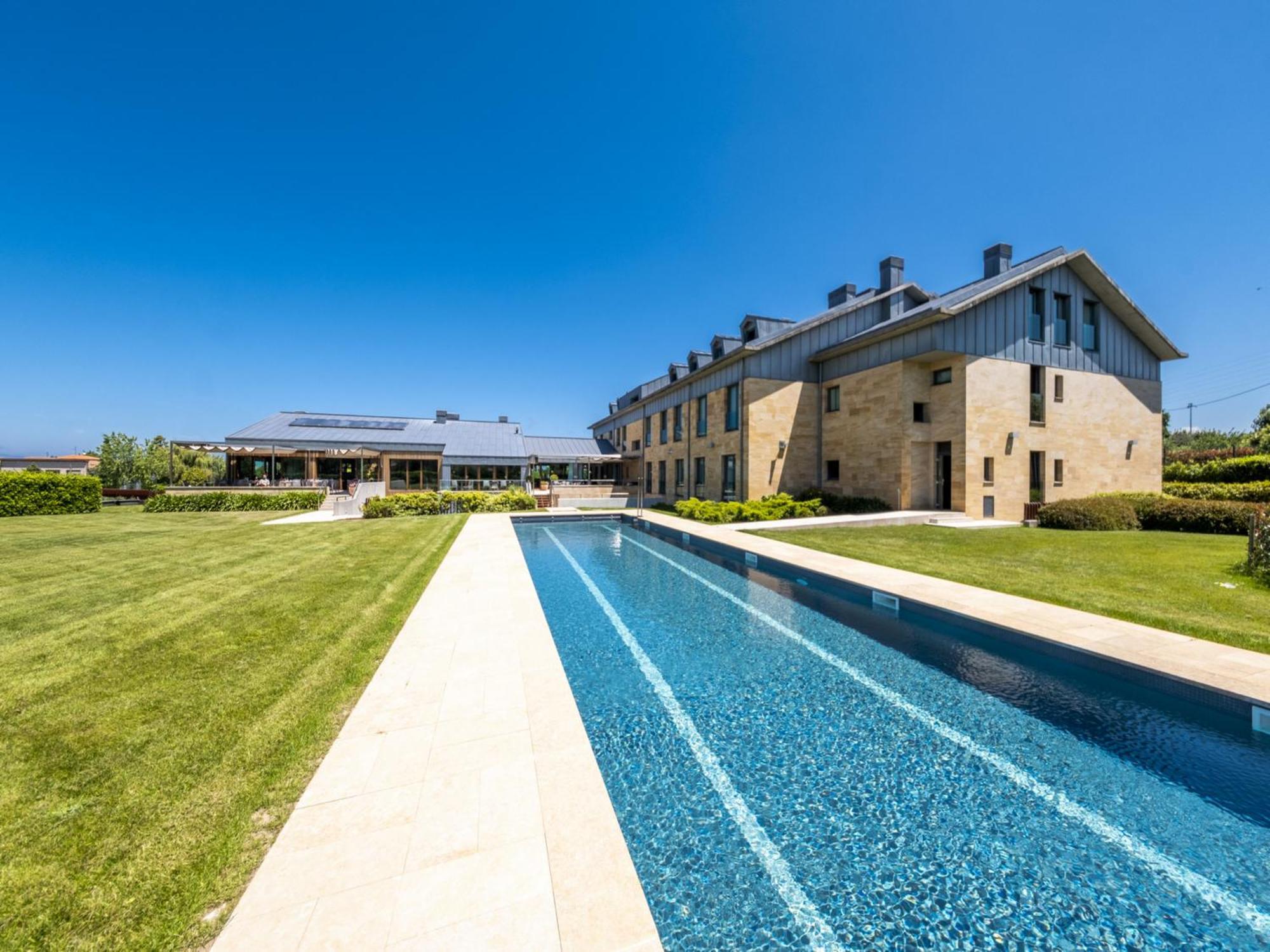 Hotel Artiem Asturias 5*