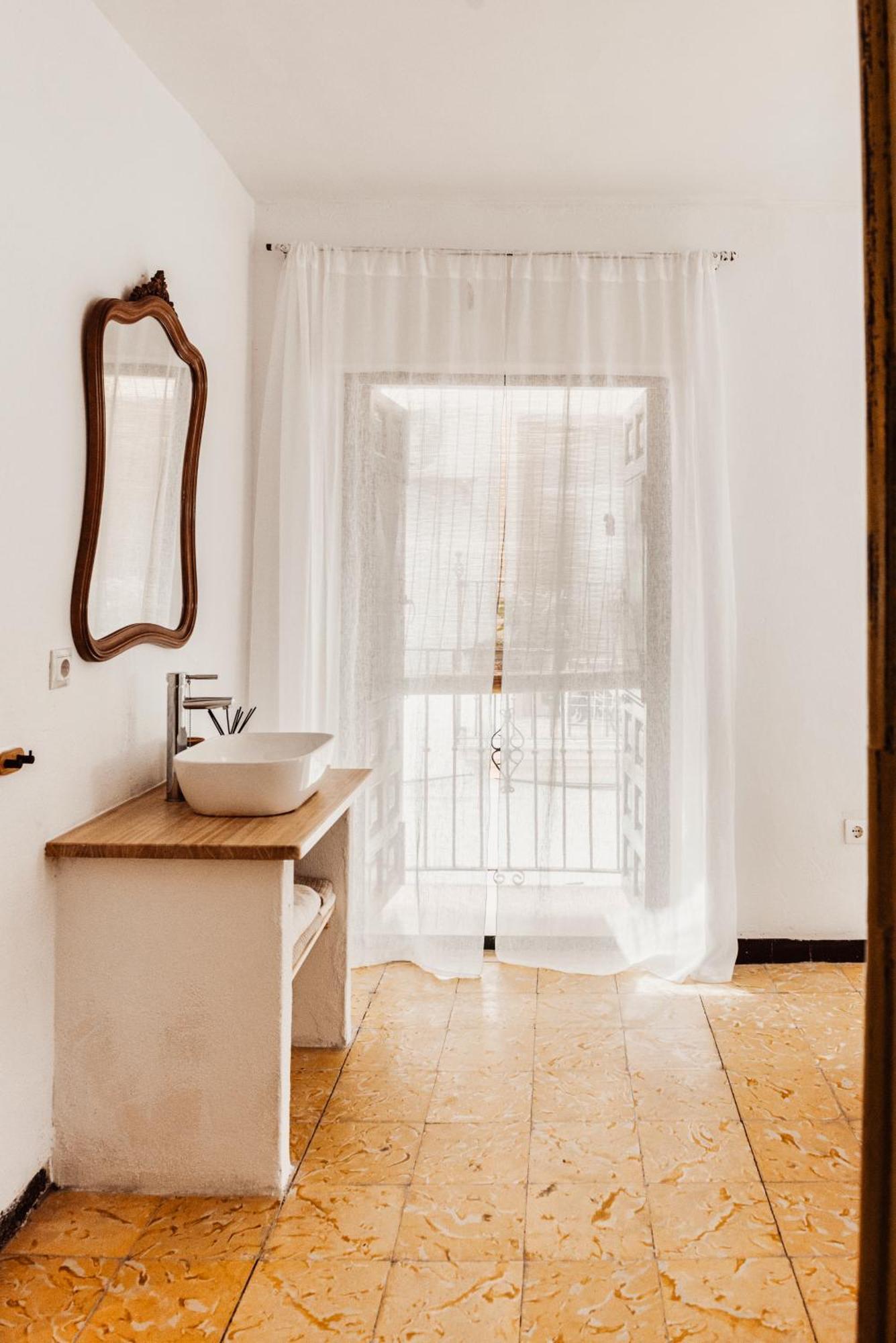 Bed & Breakfast Encanto Canillas de Aceituno