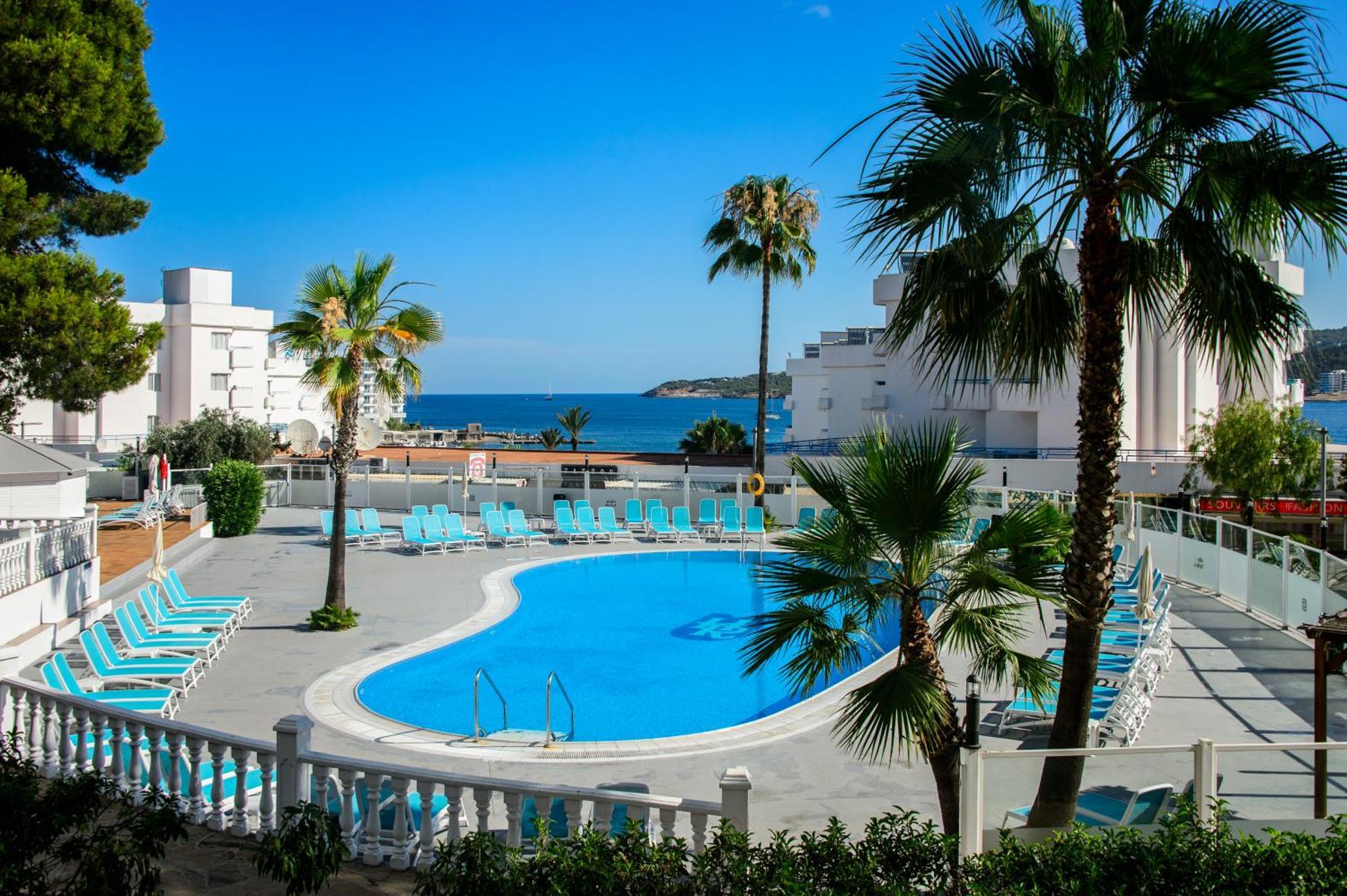 Vibra Riviera Hotel 3*