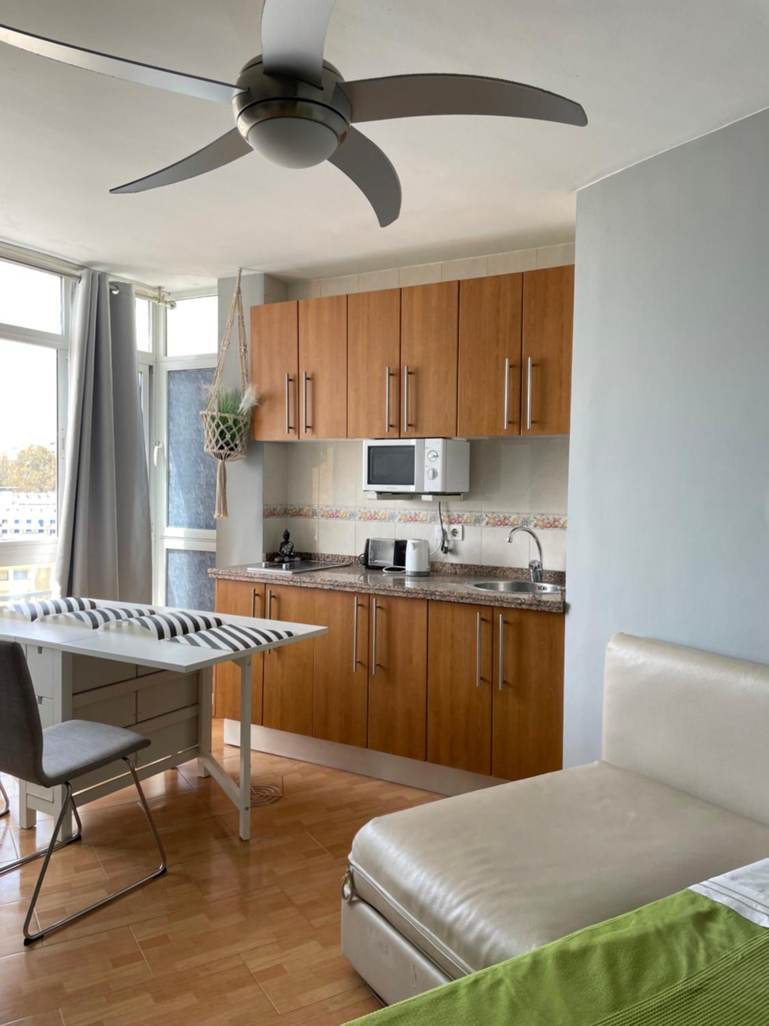 Bed & Breakfast ,apartamento-estudio Primera Linea De Playa Benalmadena