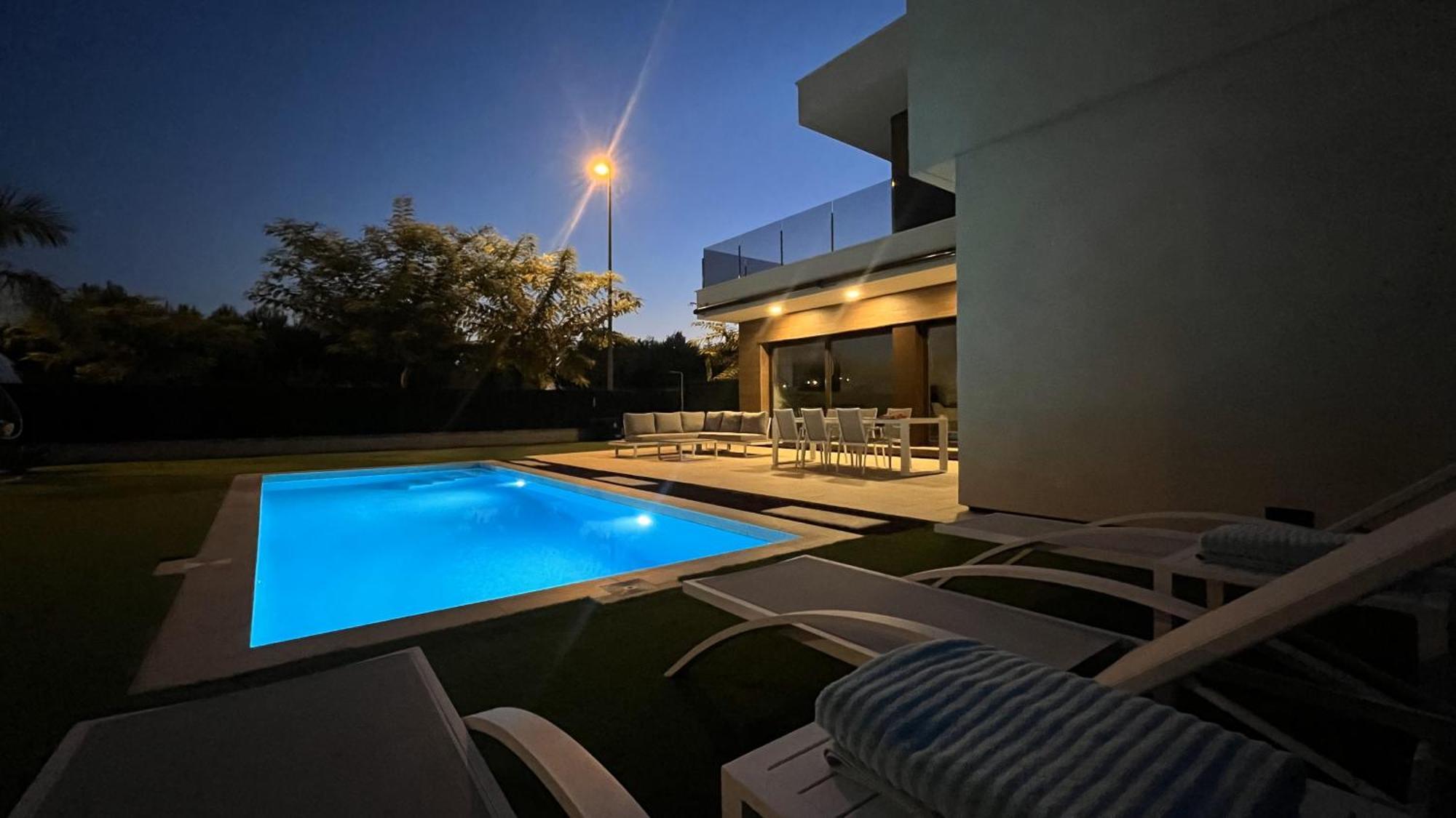 With Private Heated Pool - Roda Golf & Villa *