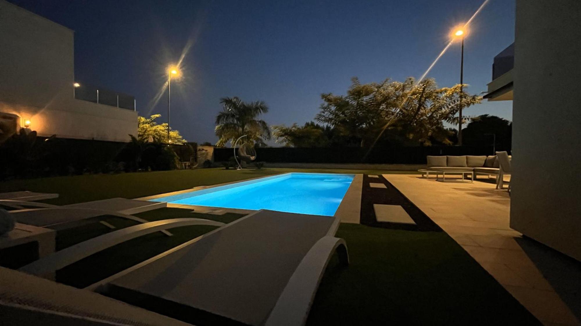 Villa With Private Heated Pool - Roda Golf &
