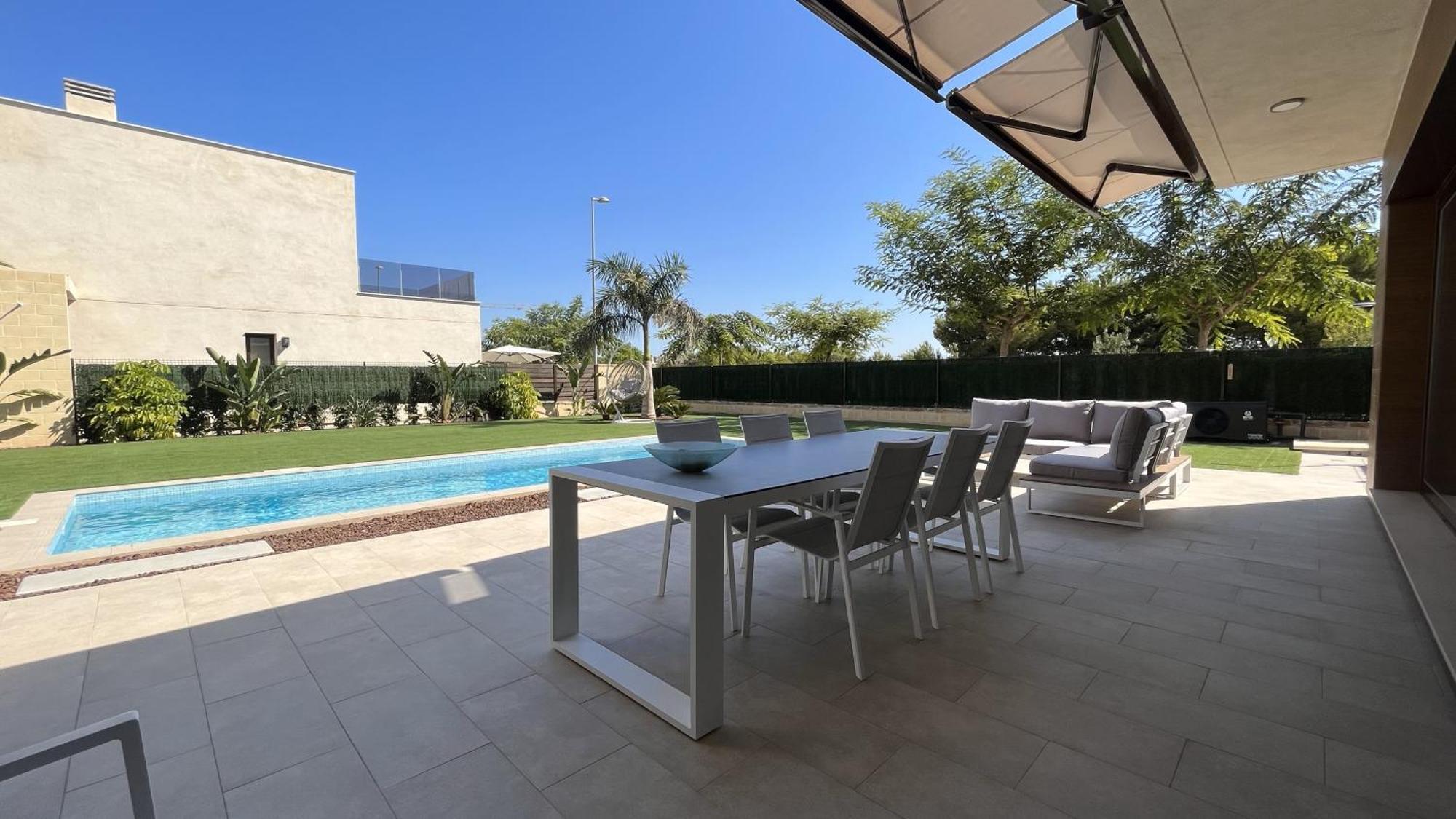 With Private Heated Pool - Roda Golf & Villa