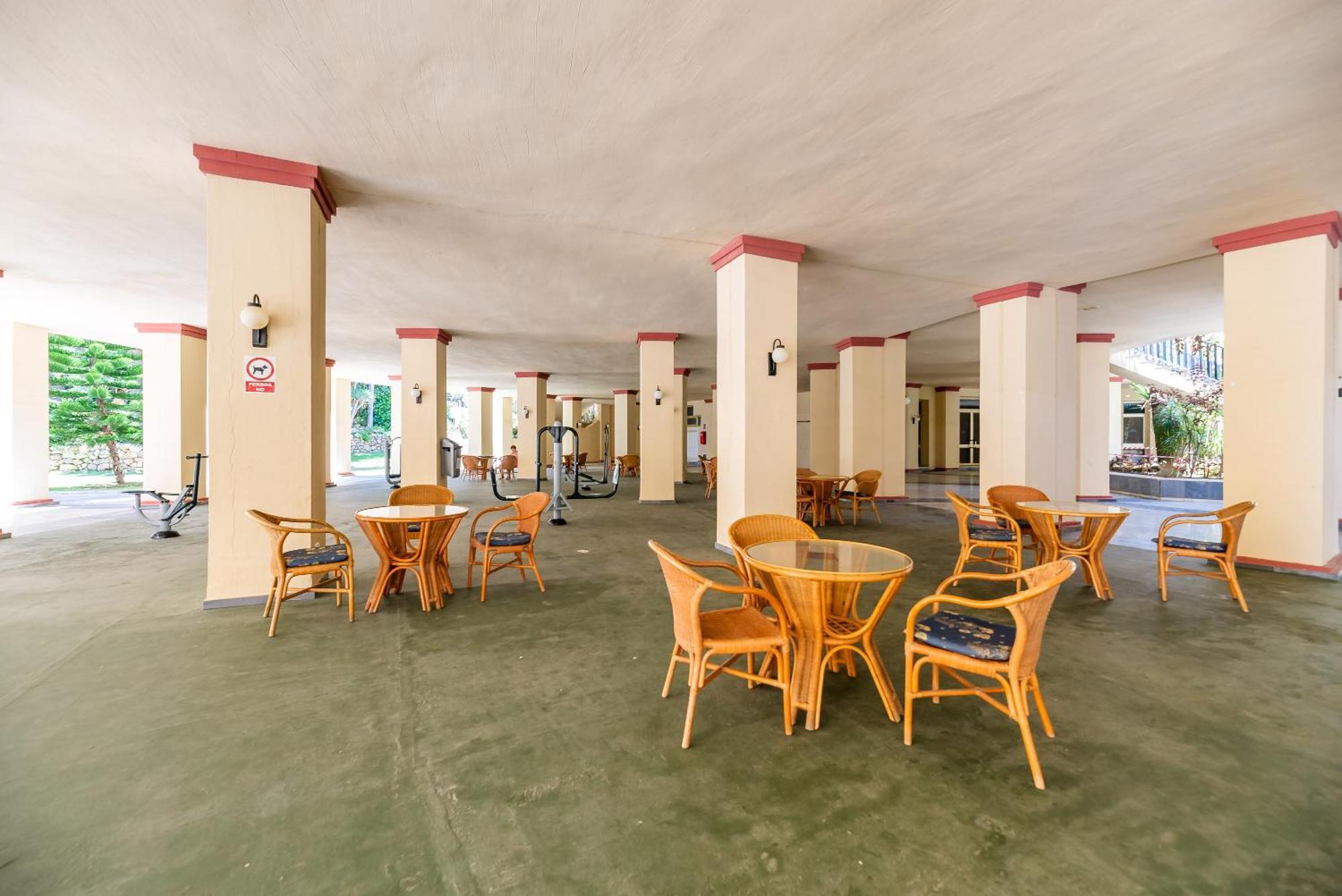 Sea Front Apartamento Marbella