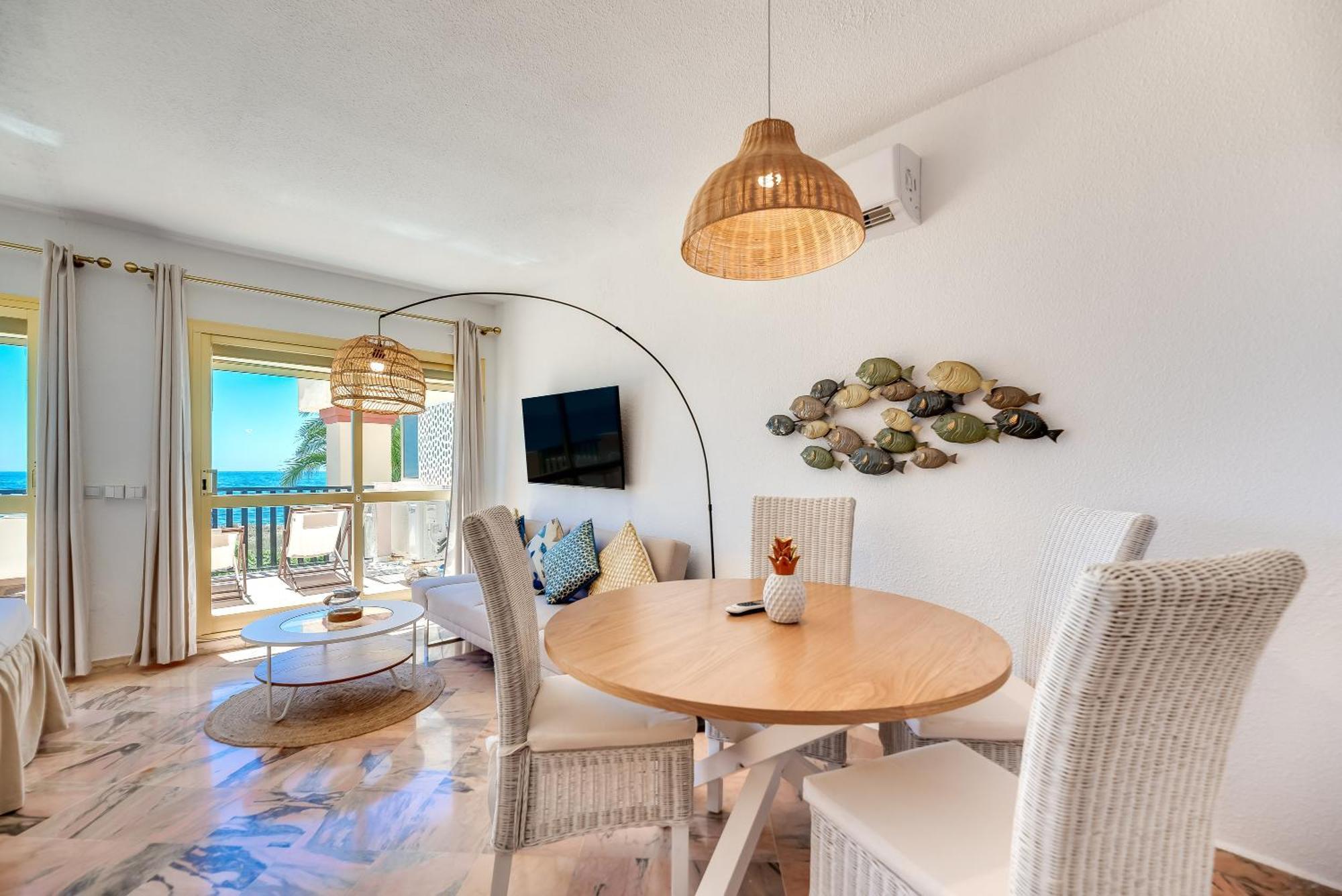 Sea Front Apartamento *