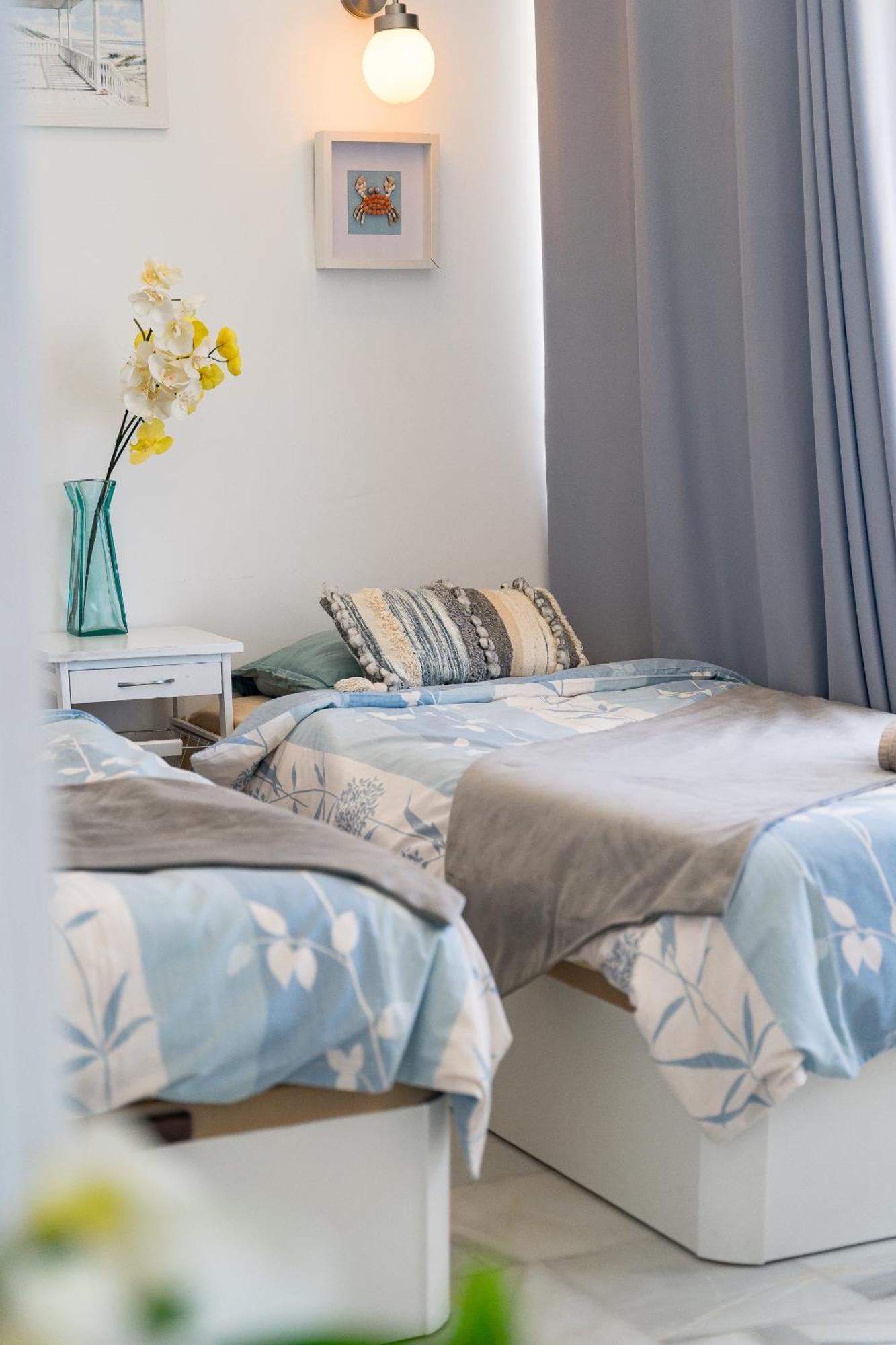 In Complex Altamira With Direct Ocean View Apartment