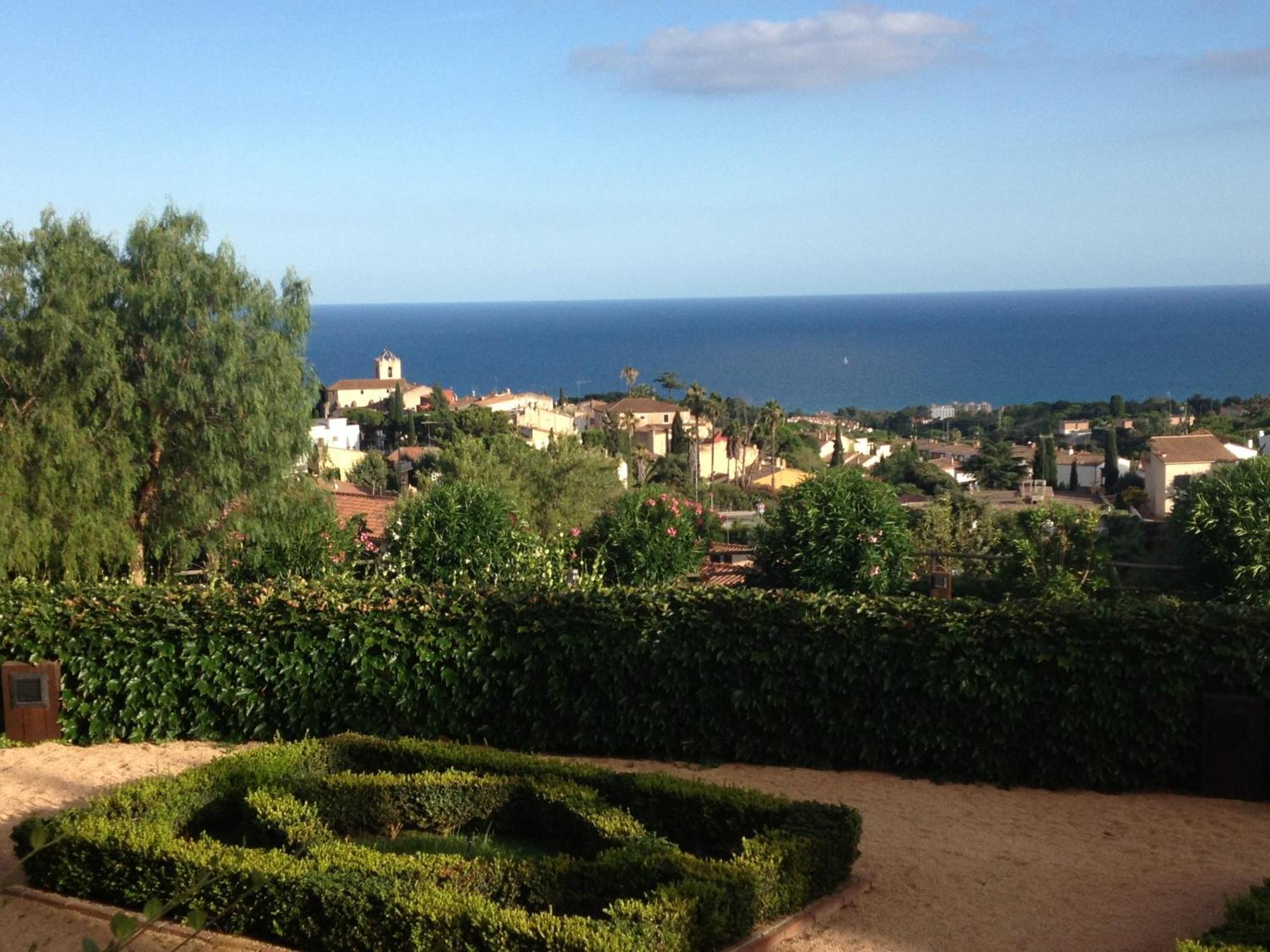 Mora De Dalt Hotel 3*