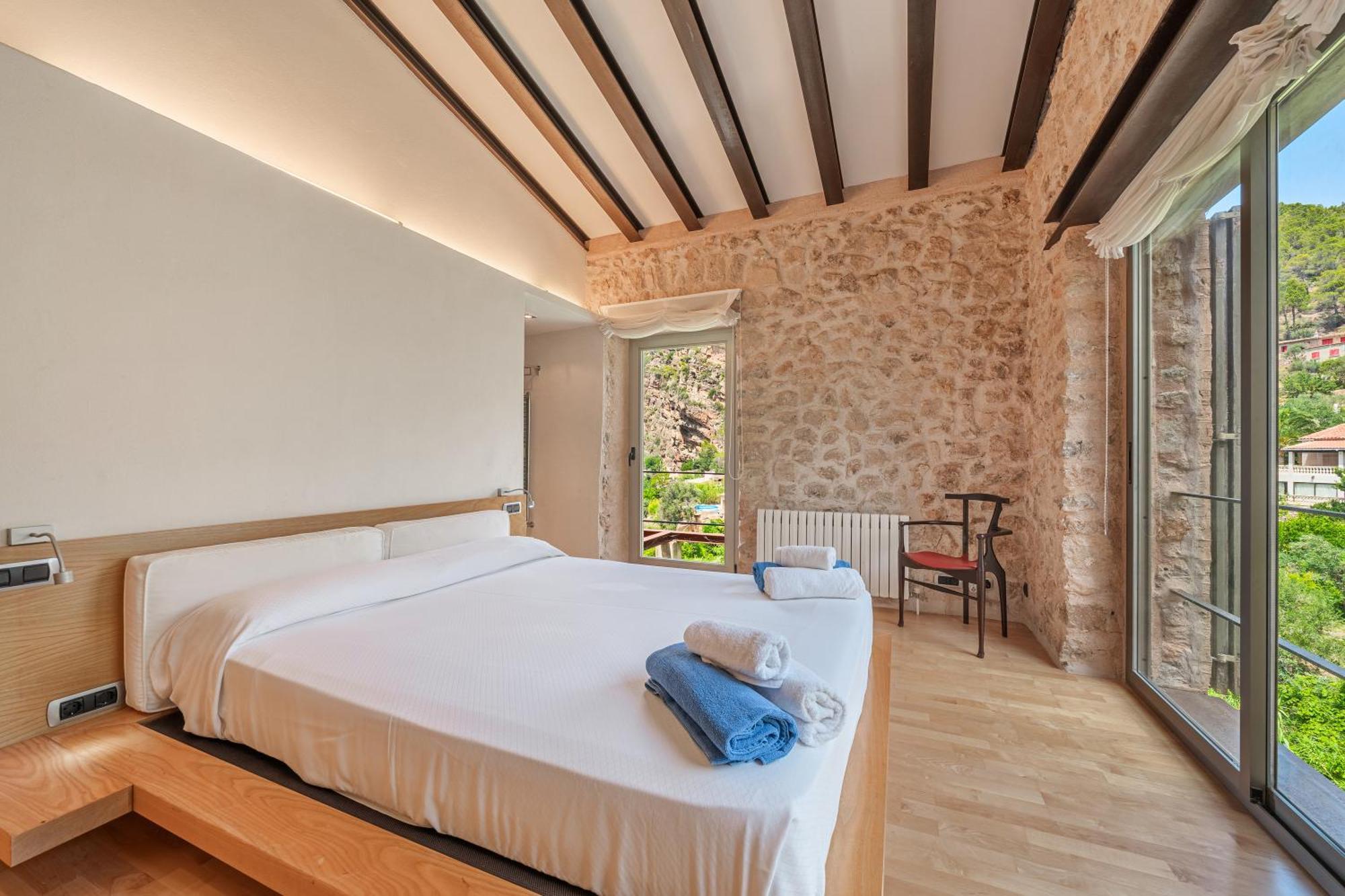 Es Port Estellencs Villa *