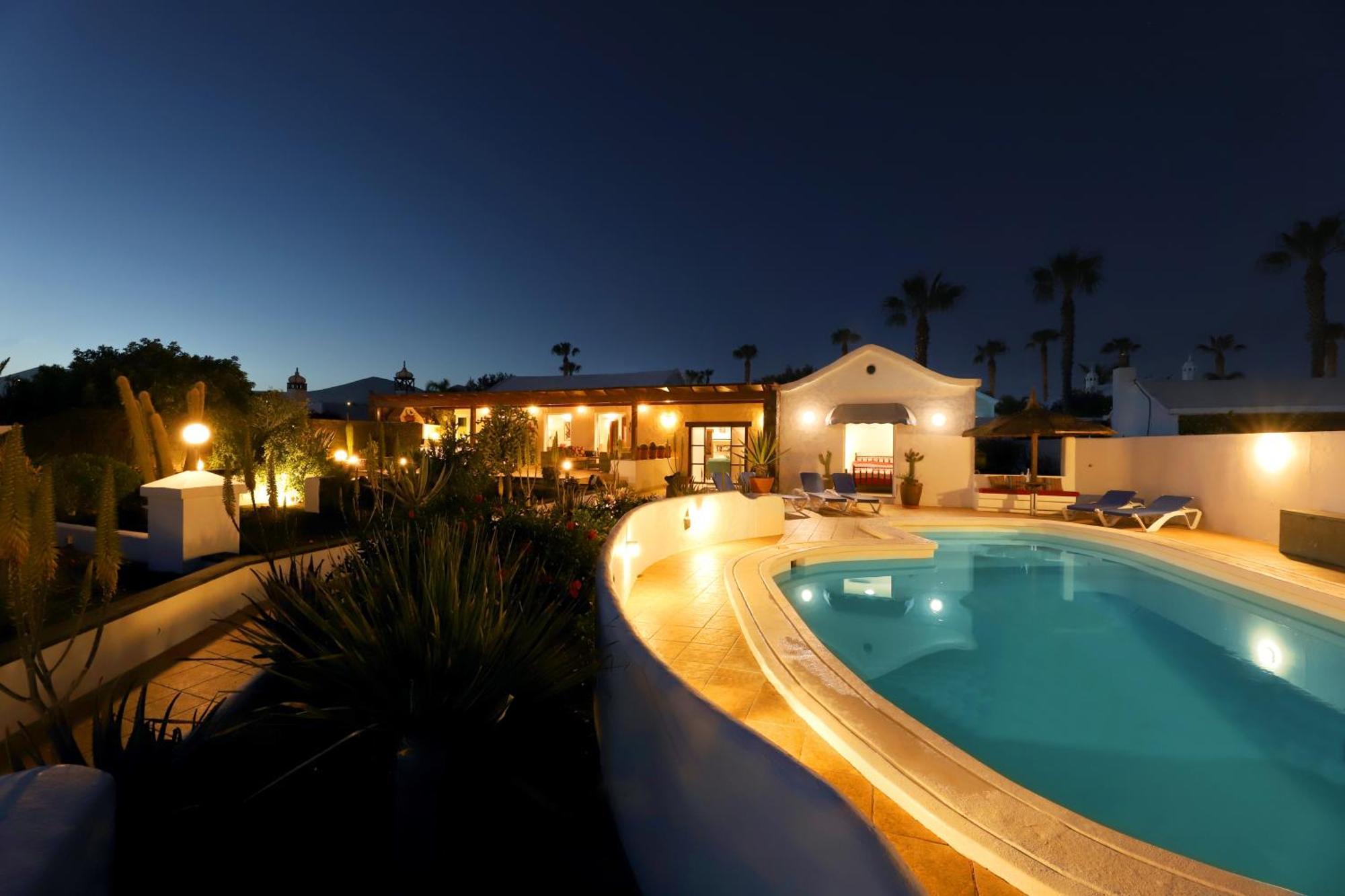 Villa Dos Piedras Puerto Del Carmen Lanzarote