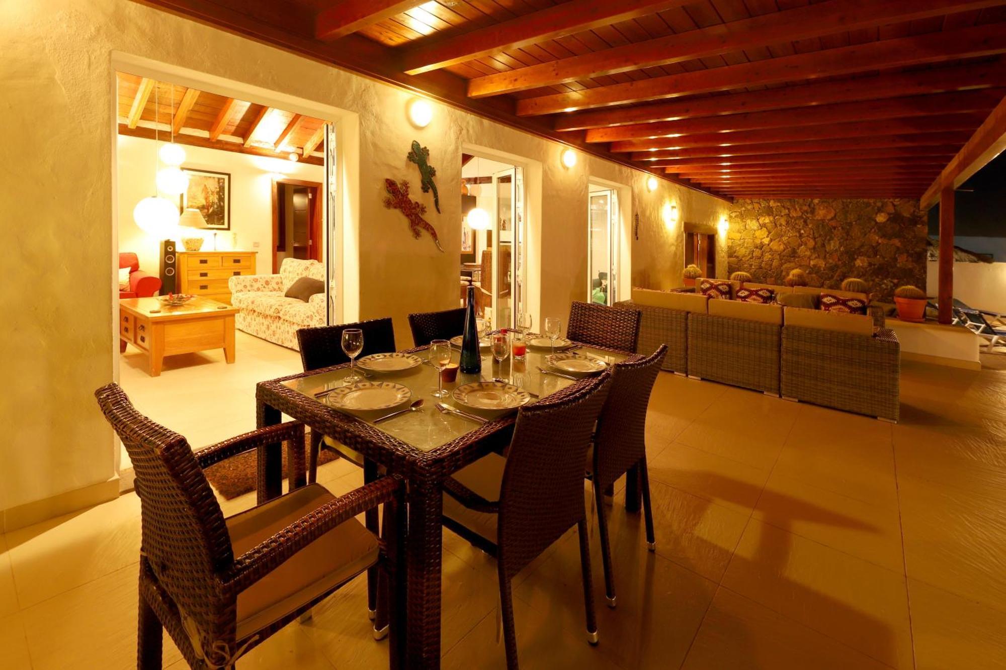Villa Dos Piedras Puerto Del Carmen Lanzarote Tias