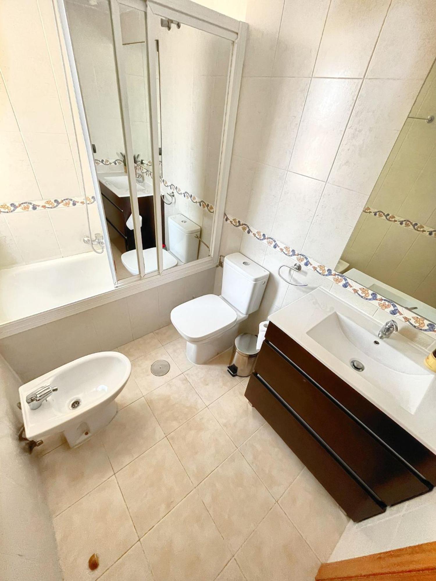 Las Marinas, Apartamento Muy Amplio Cerca De La Playa Apartamento
