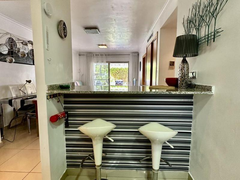 Casa Vinas - Tranquil Ground Floor Apartment, Dénia