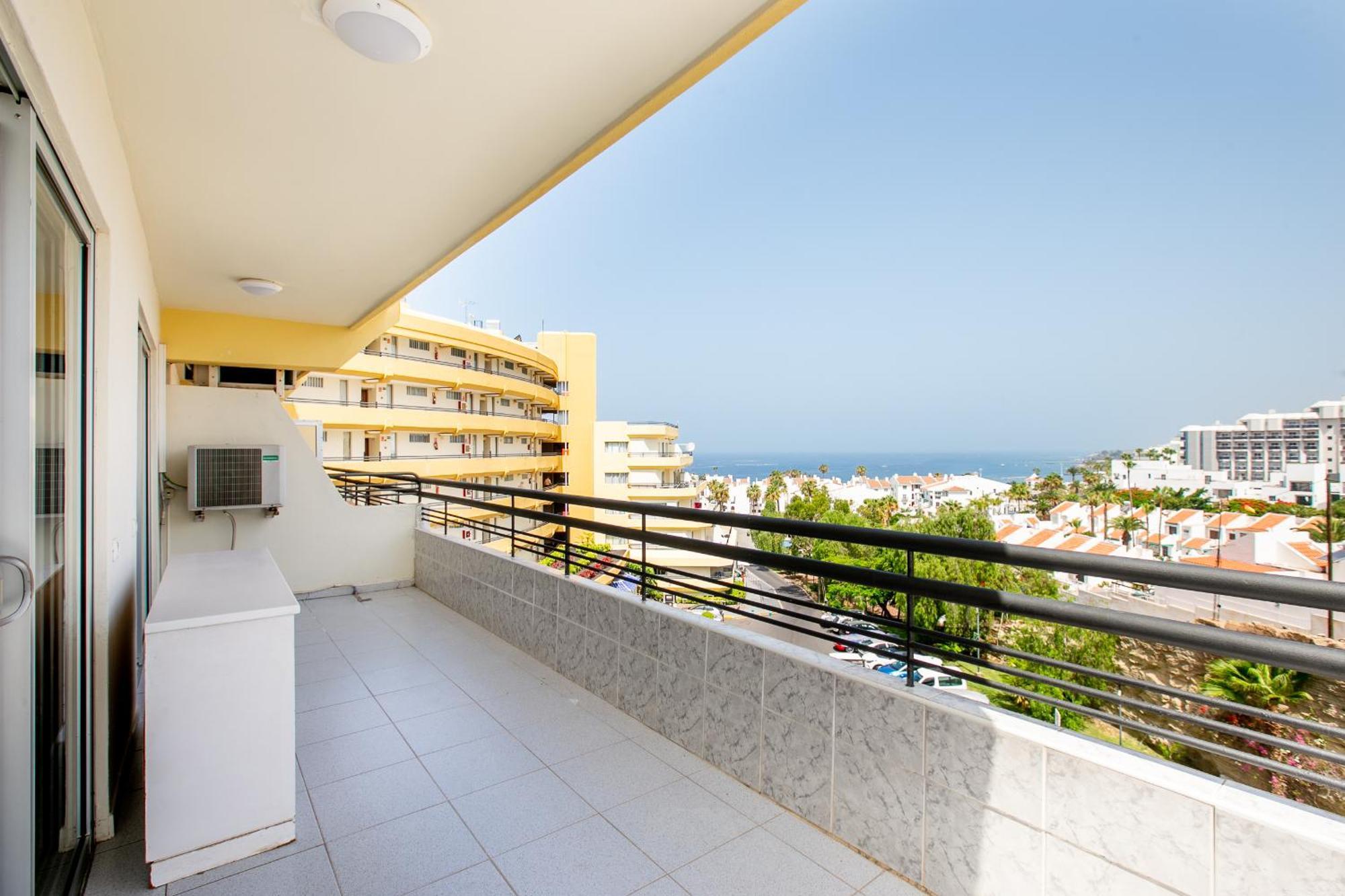 Fabulous New 2 Bedroom In Costa Adeje *