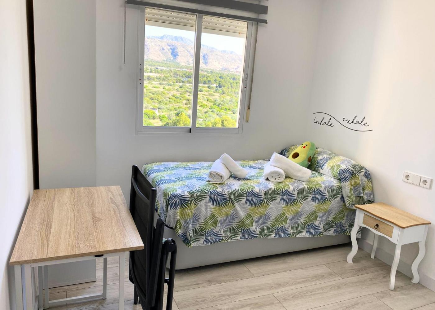 Apartment Cozy Poniente 5 Min From The