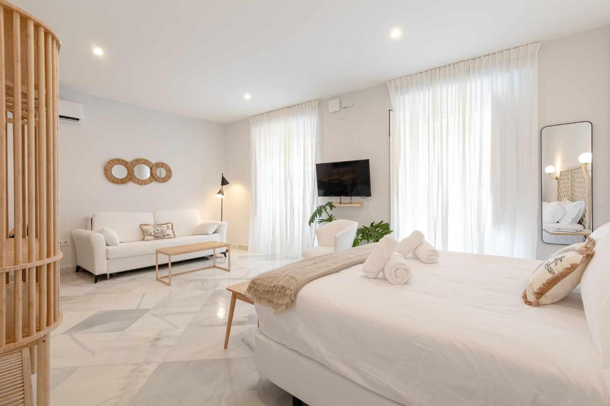 Isg Cuna Apartahotel