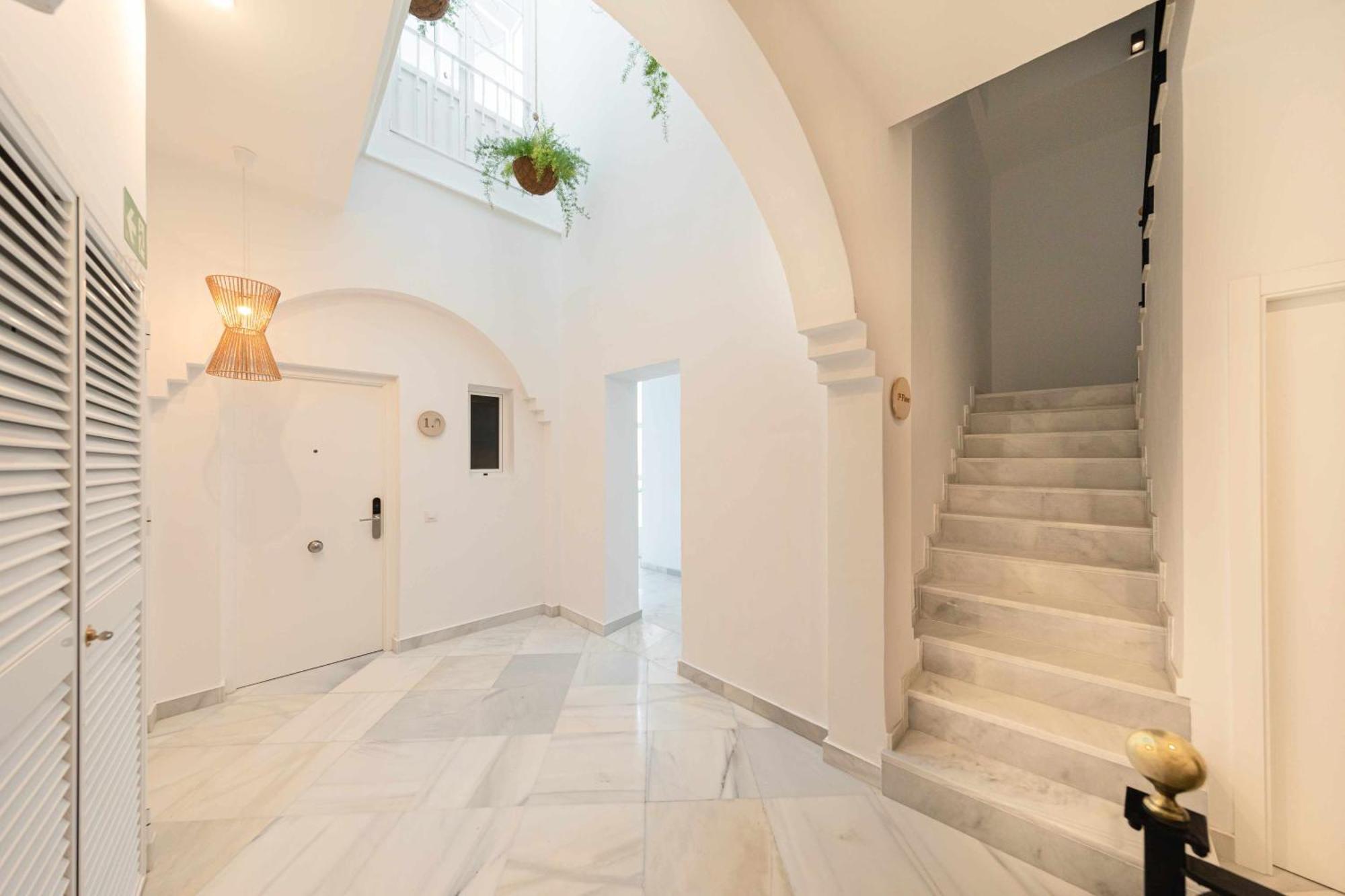 Isg Cuna * Sevilla