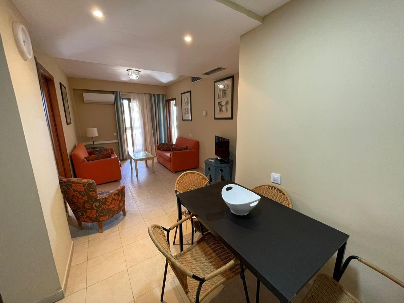 Primera Planta En Jardines De I.canela By Sit Apartamento *