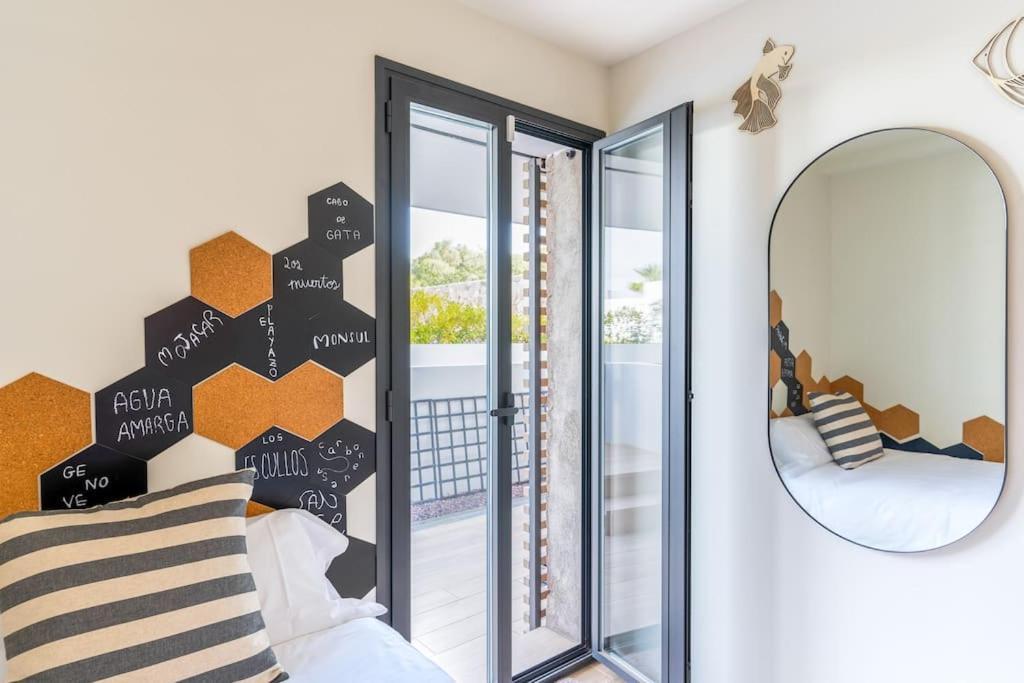 Apartamento Genoveses, 3 Hab, Garaje, Piscina, Solarium Y Wifi *
