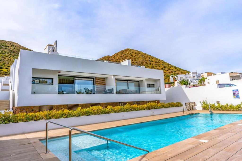 Genoveses, 3 Hab, Garaje, Piscina, Solarium Y Wifi * San José