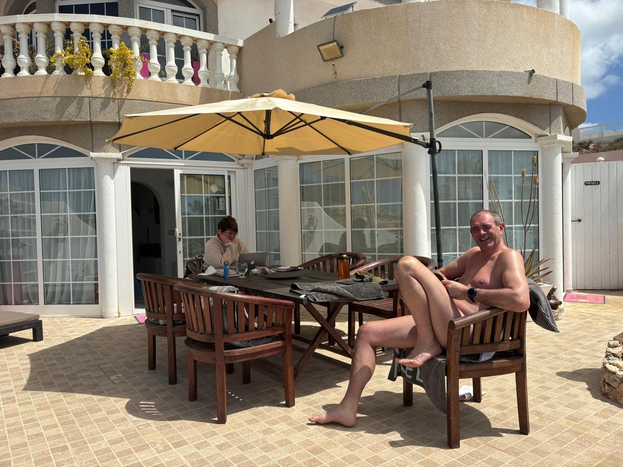 Bhh Naturist With 4 Independent