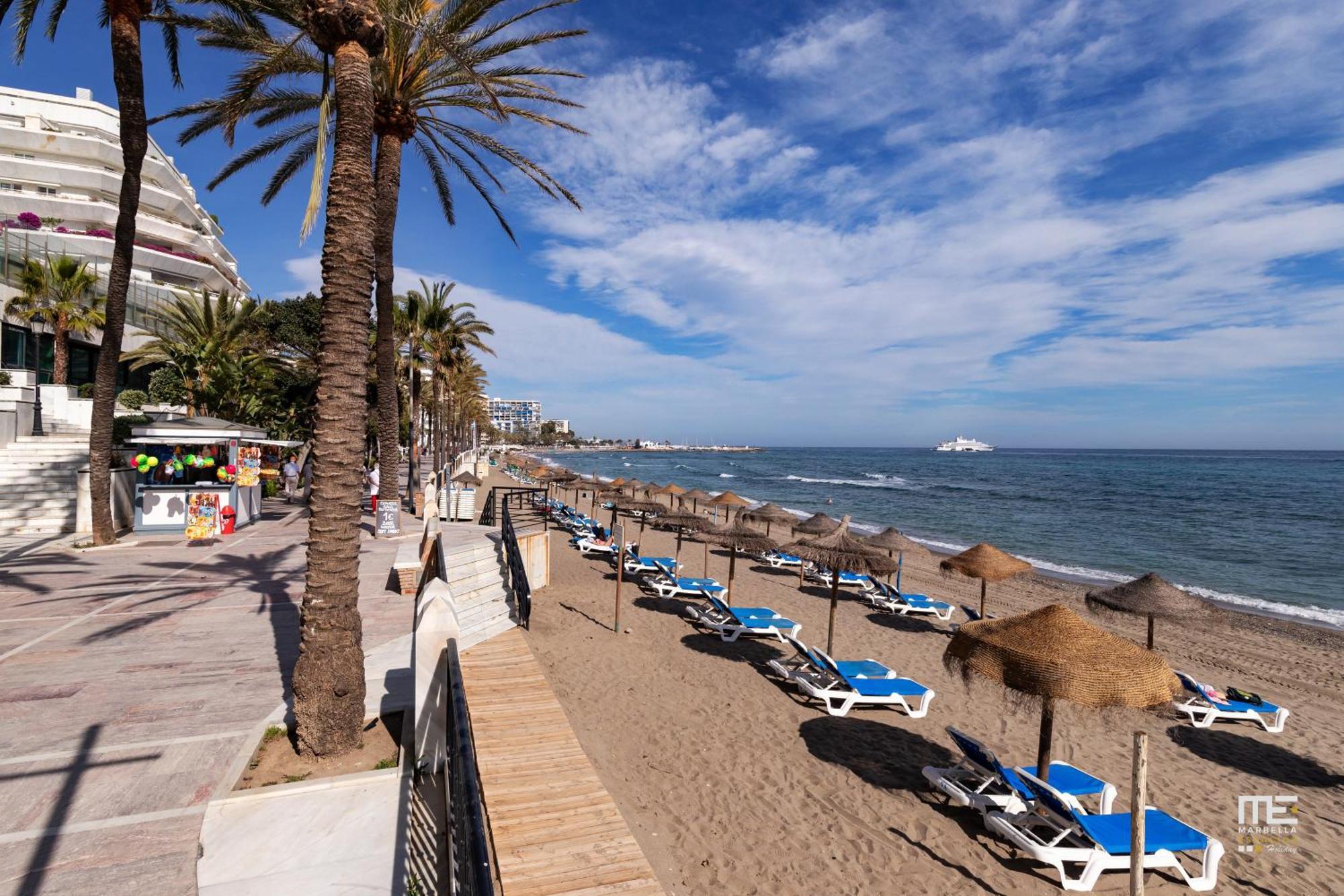 Patio Andaluz - Jardines 434 Marbella