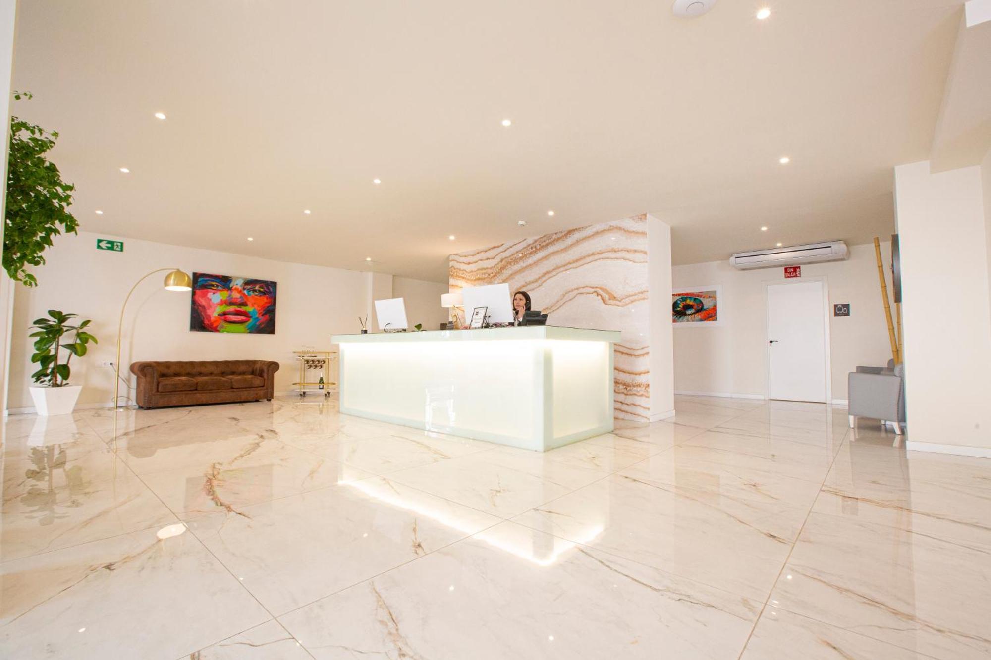 Fleming Playa Poniente 3*