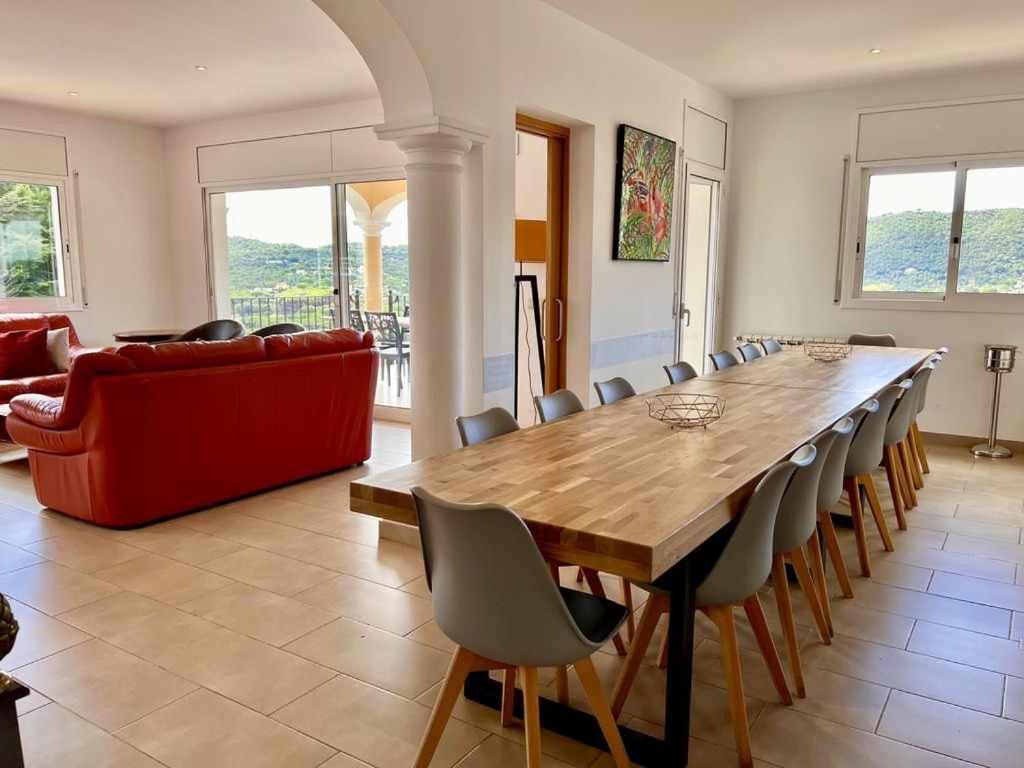 Villa Casa Mas Ambros Con Piscina Desbordante *