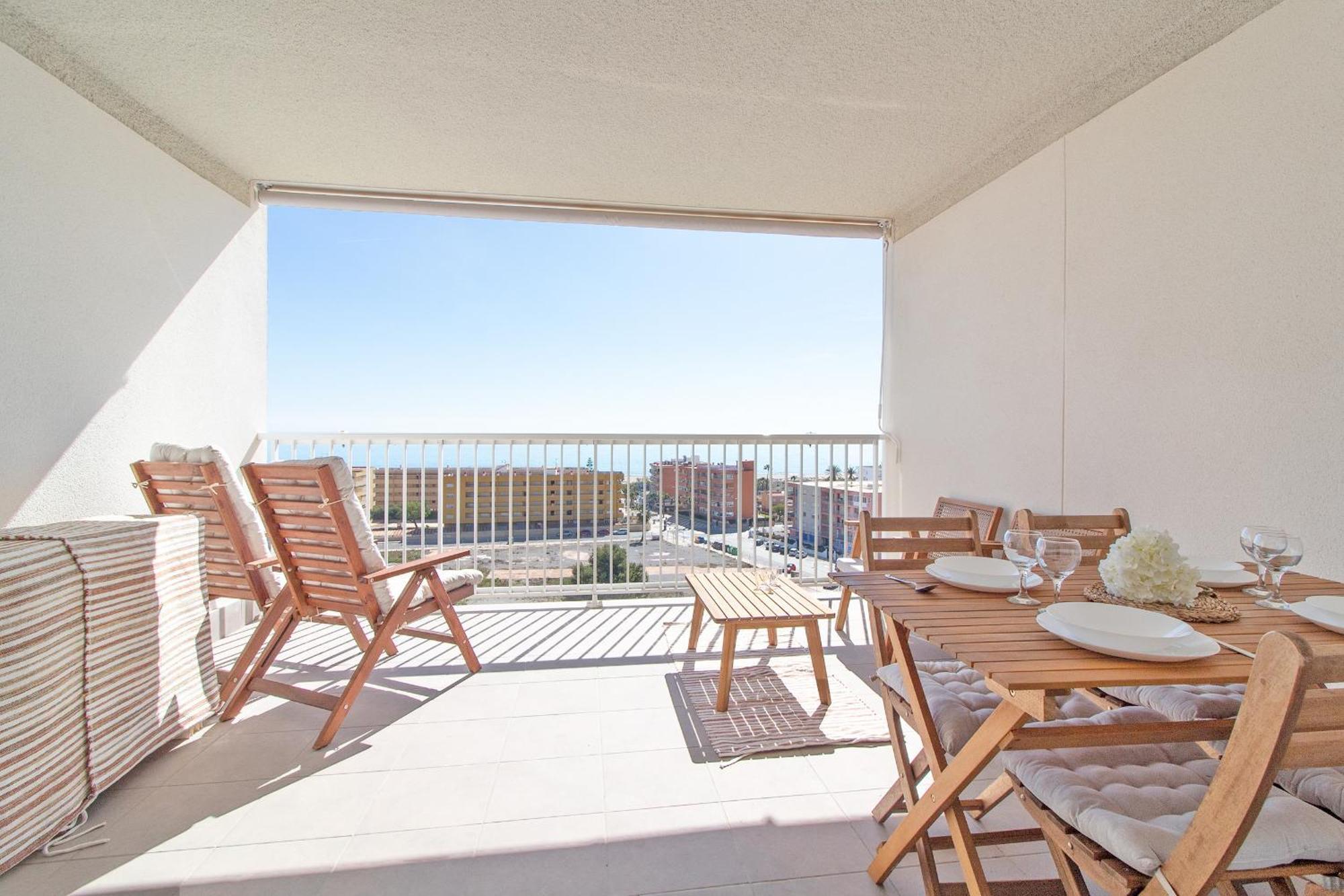 Global Properties, Con Vistas Al Mar,