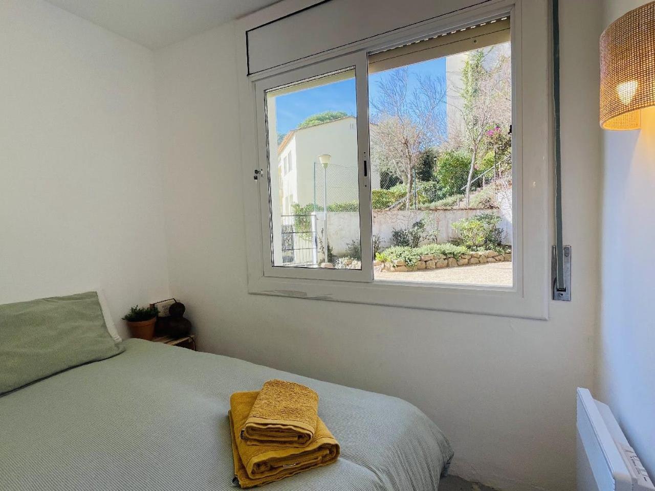 Tamariu - Coastal Gem 50M From The Beach Apartment