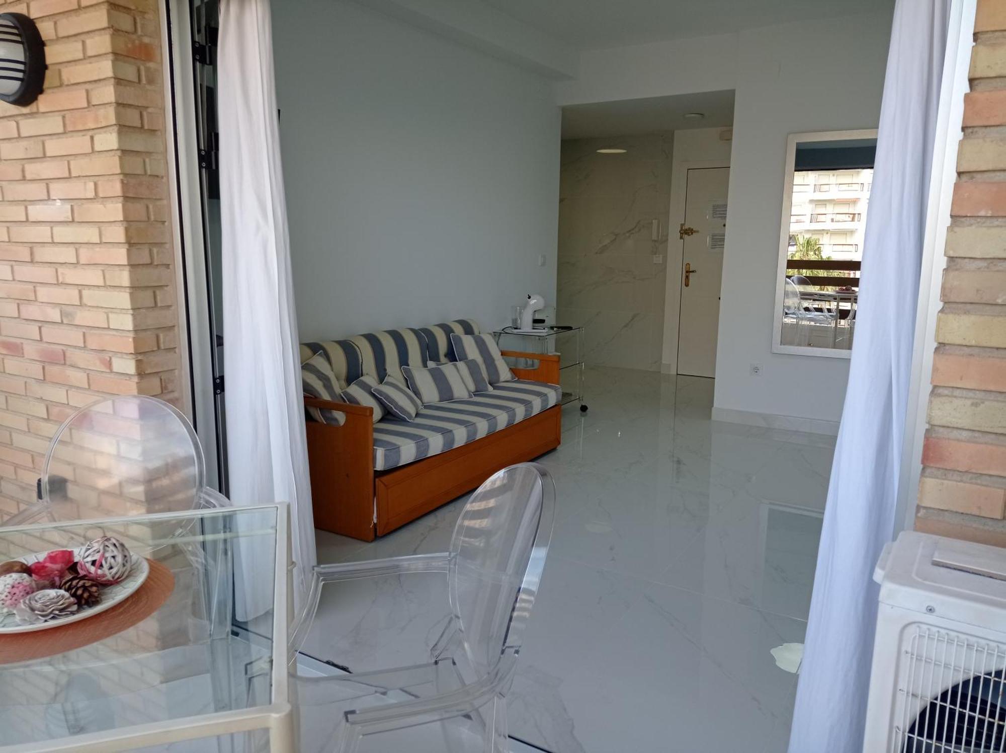 Tres Delfines Apartamento *