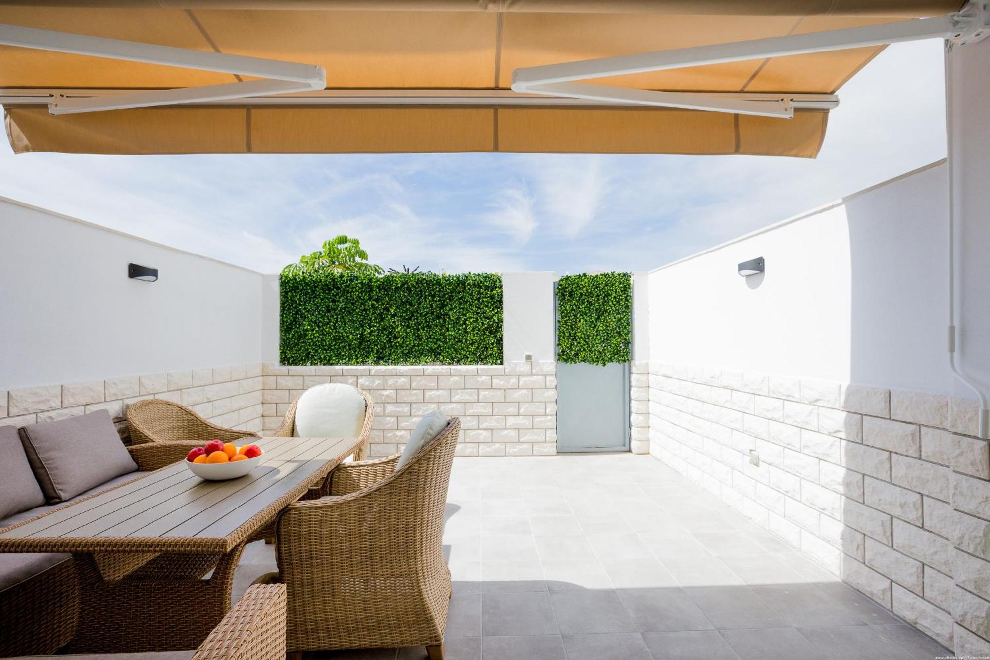 Modern Family Townhouse Apartment *