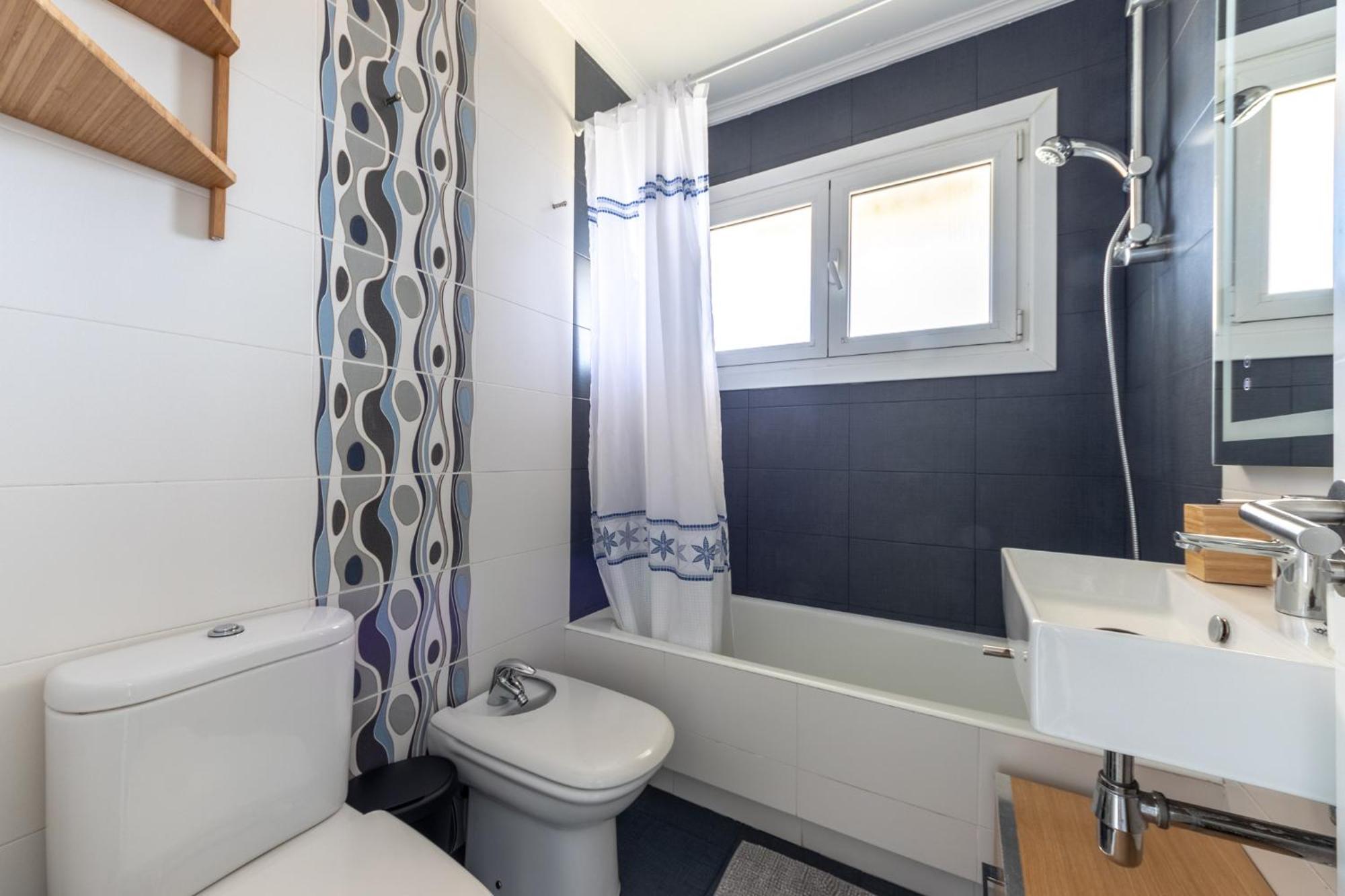 Primera Linea De Playa Surf & Apartamento Sopelana