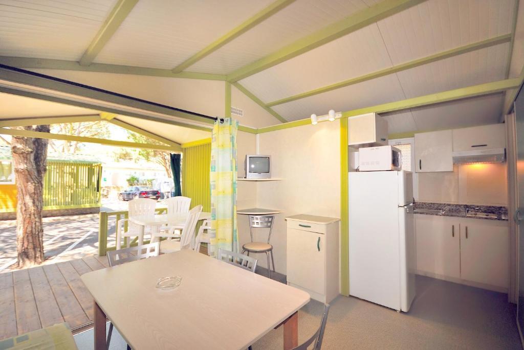 Camping Bungalows Camping Canos De Meca