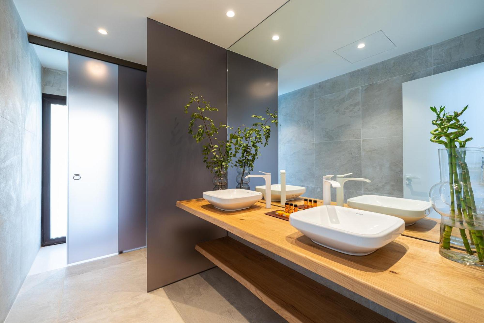 Leiro Residences Hotel 5*