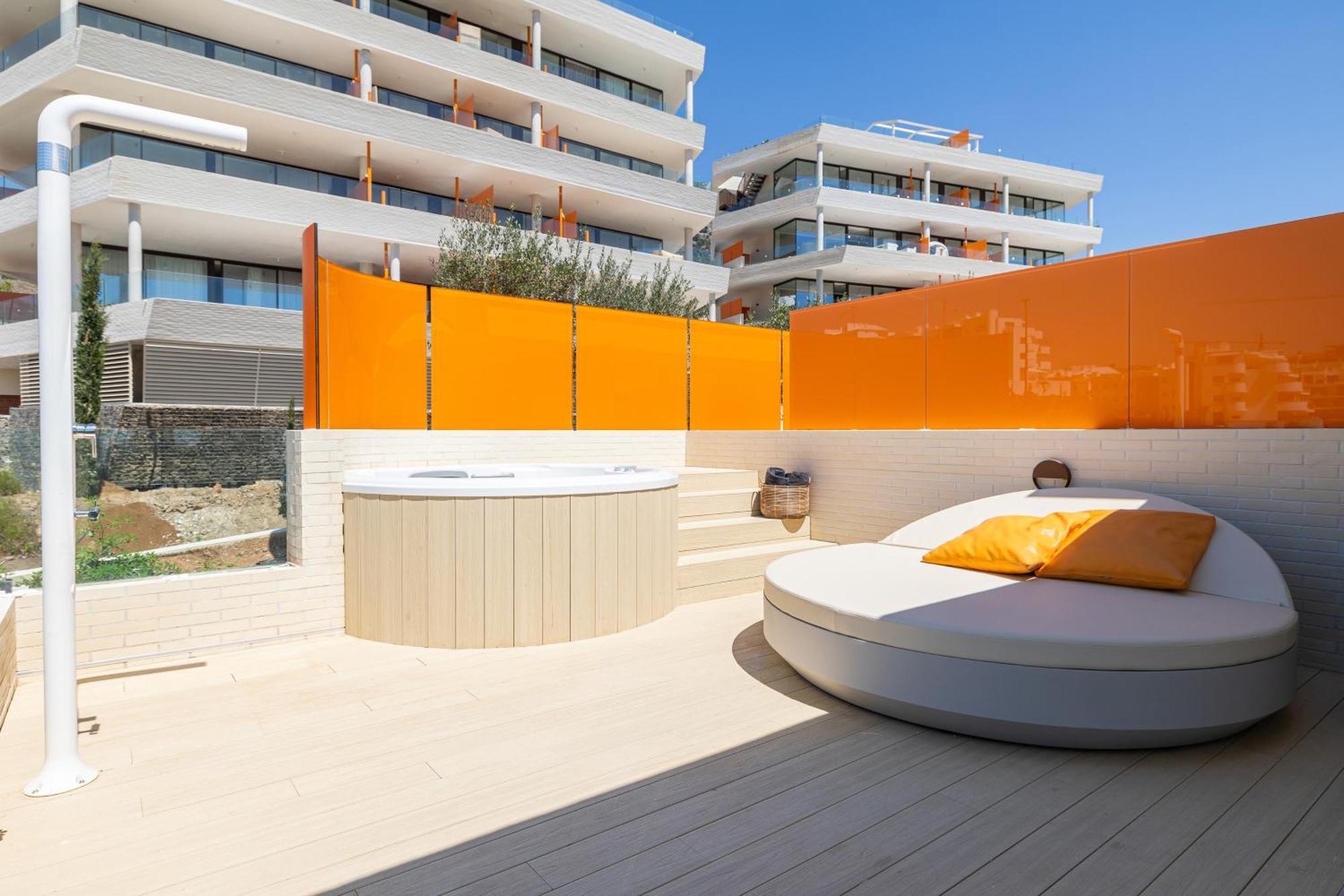 Leiro Residences Hotel 5*