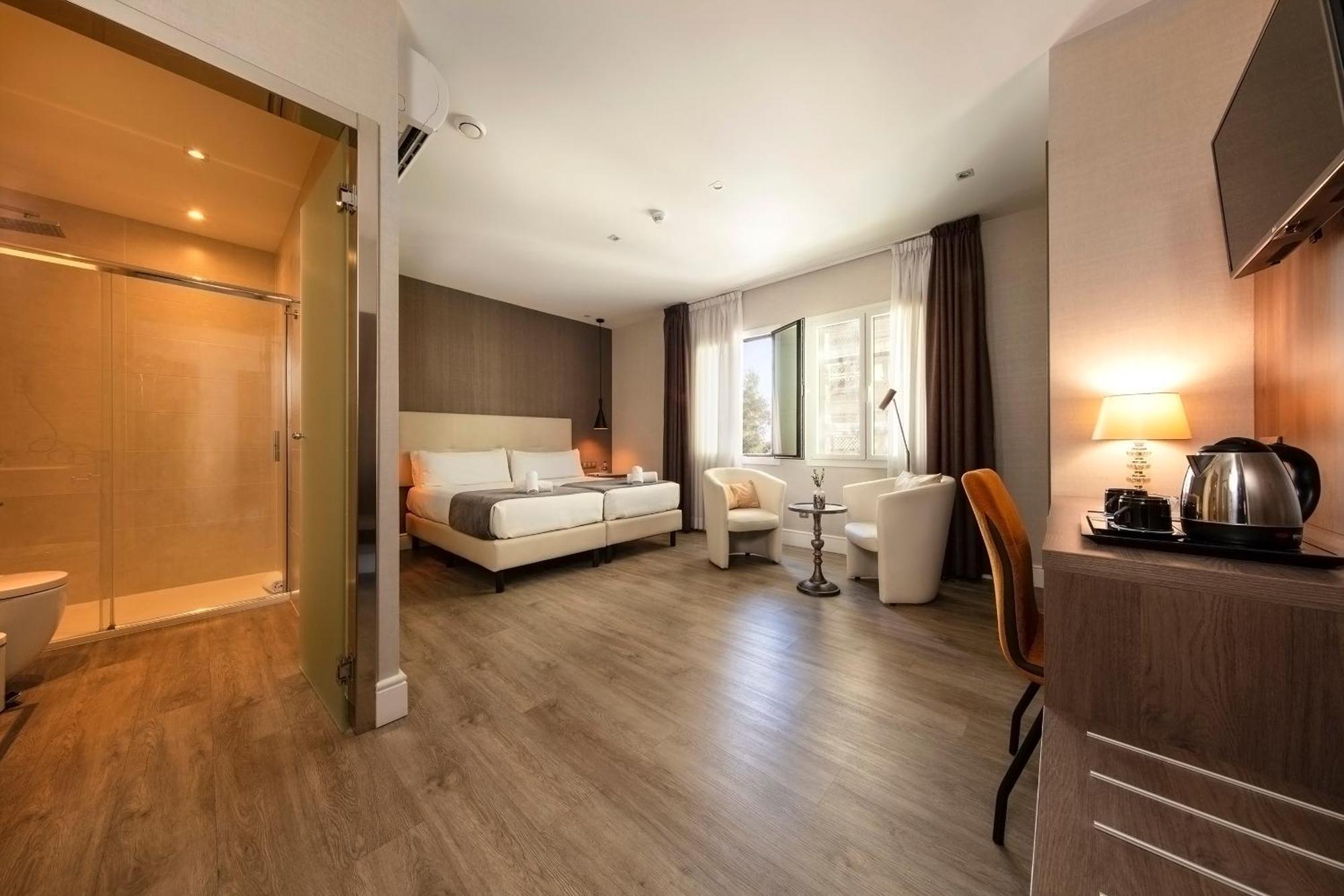 Hotel Oasis 2*