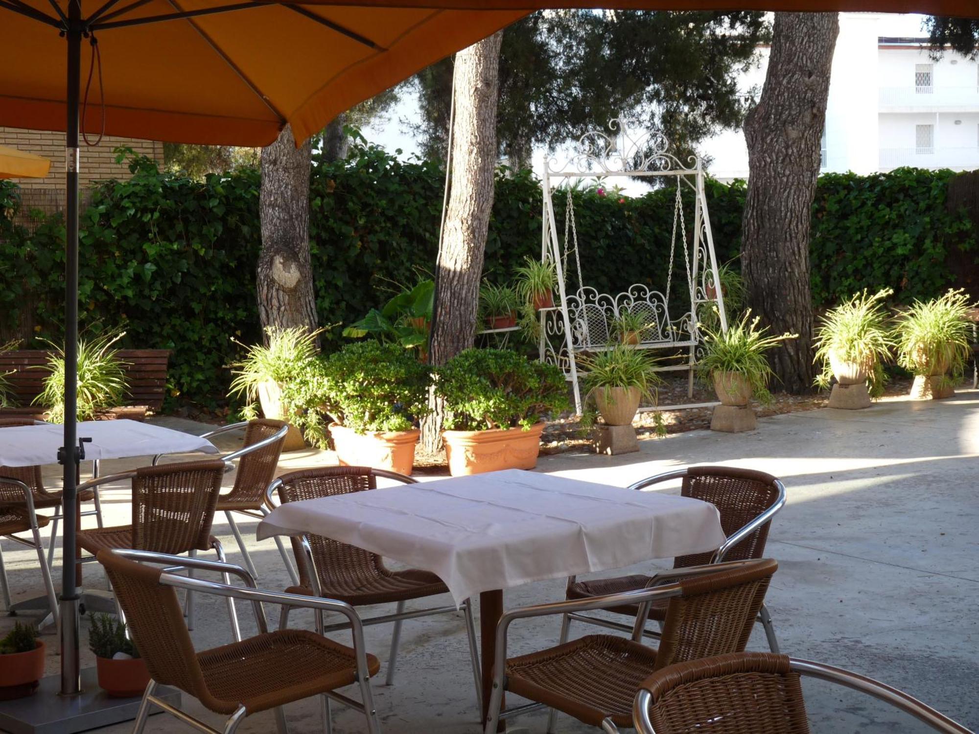 Hotel Ribes Roges 2*