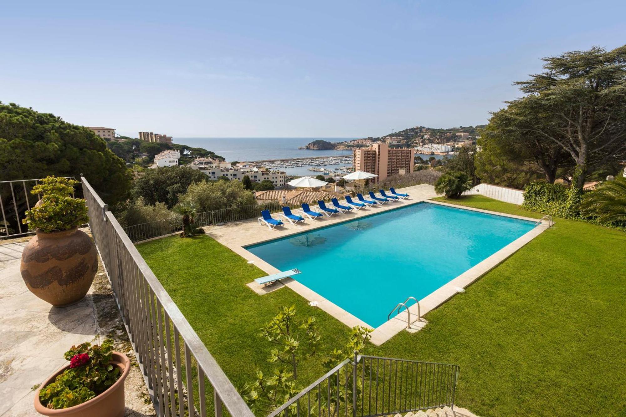 Villa Maricel *